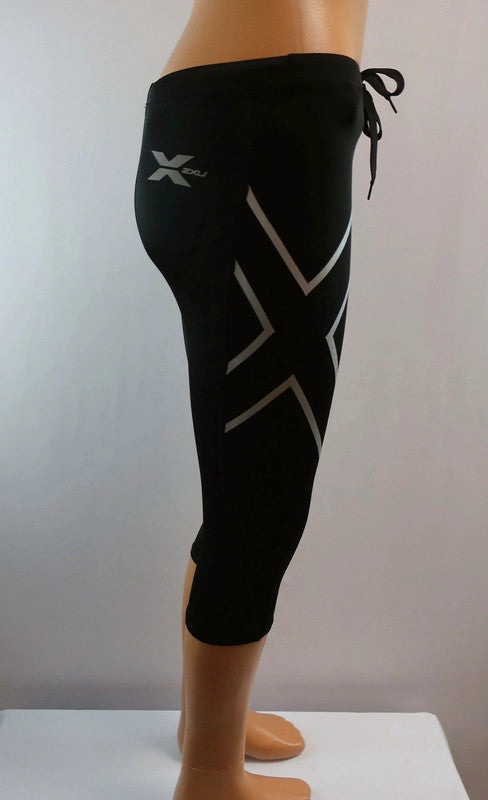 2XU moteriškos sportinės kompresinės tamprės/šortai M dydis