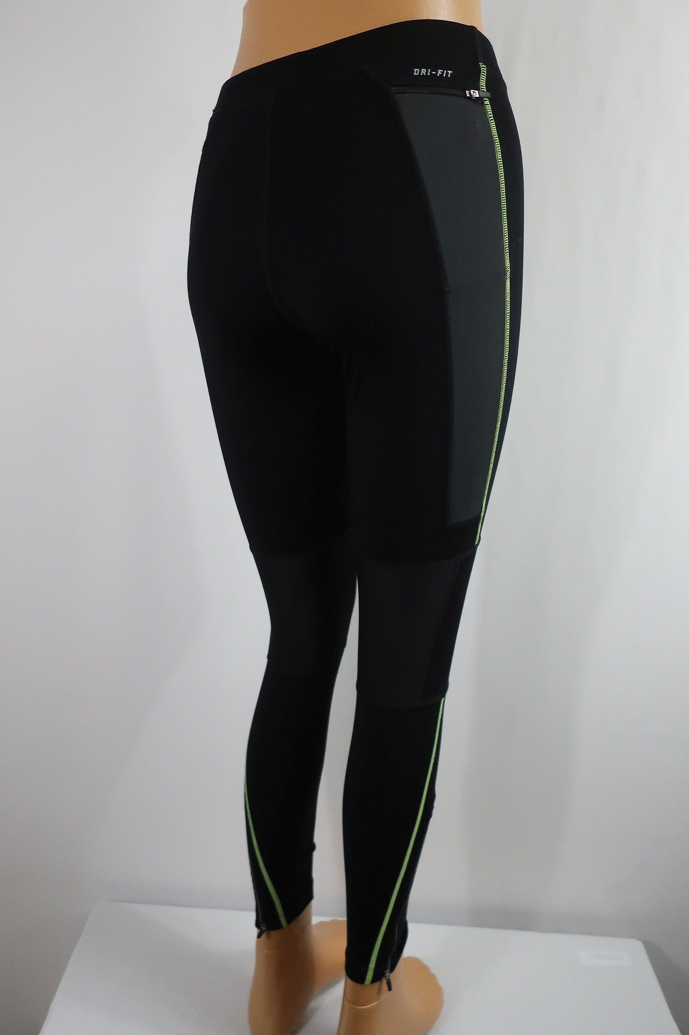 NIKE vyriškos sportinės tamprės S dydis