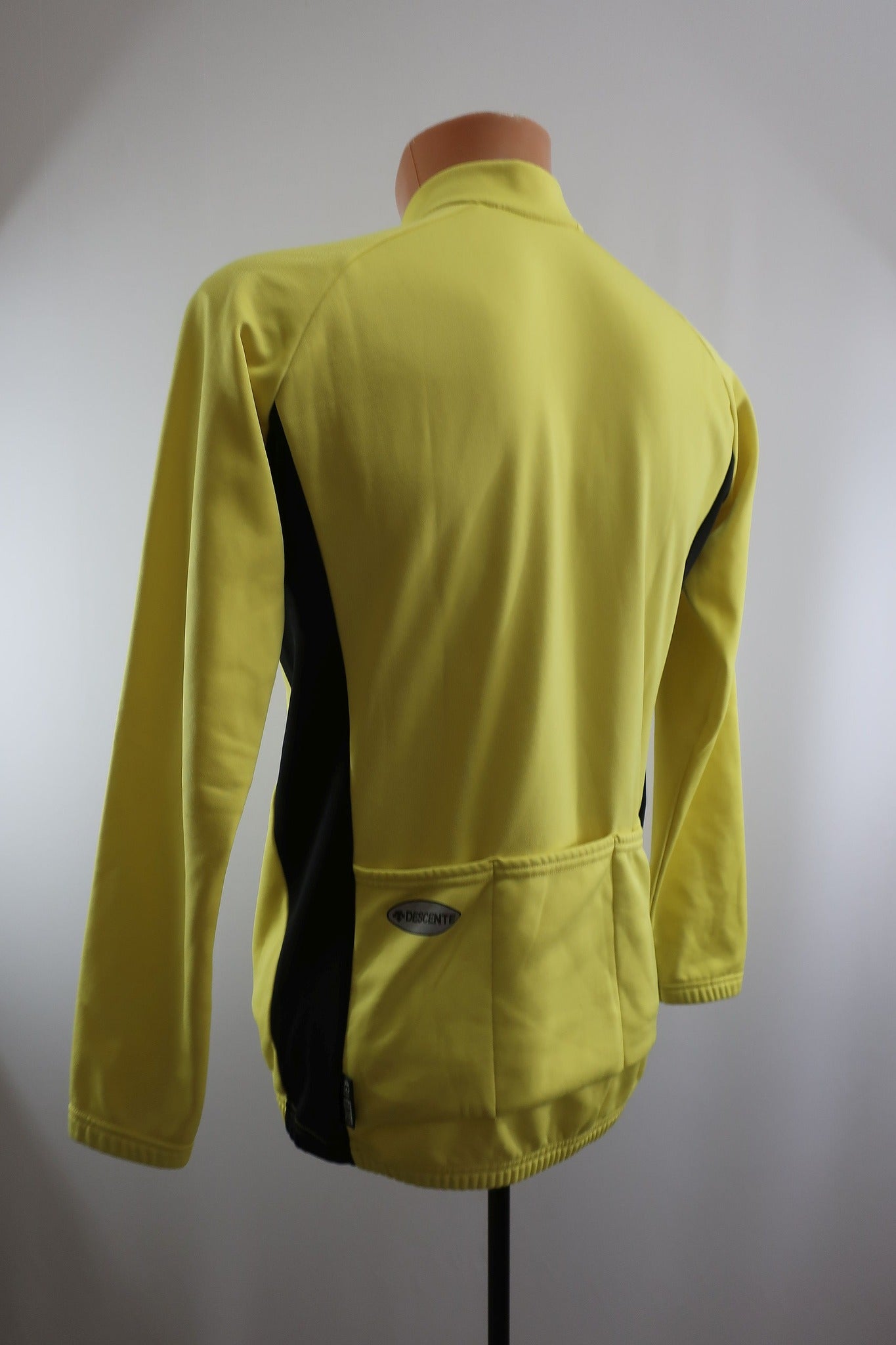 DESCENTE vyriškas sportinis džemperis/šiltukas M dydis