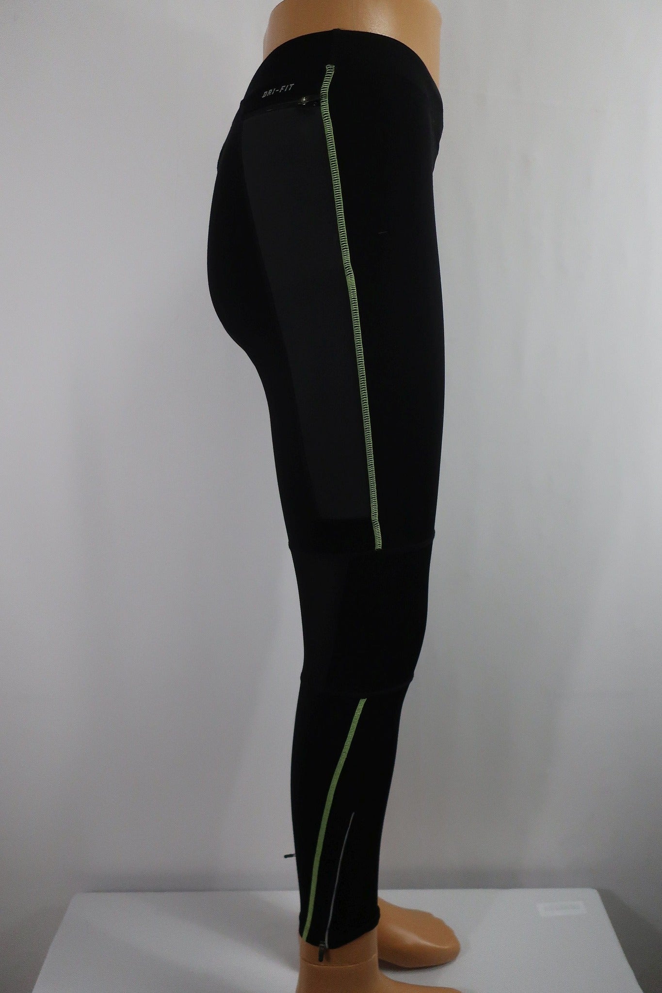 NIKE vyriškos sportinės tamprės S dydis