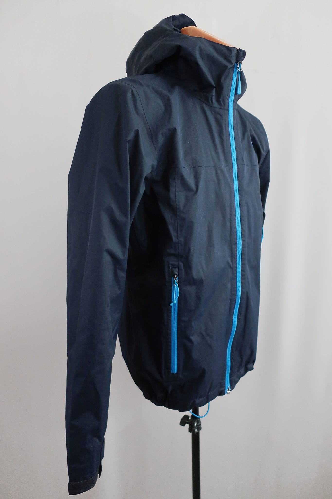 THE NORTH FACE vyriška membraninė striukė S dydis