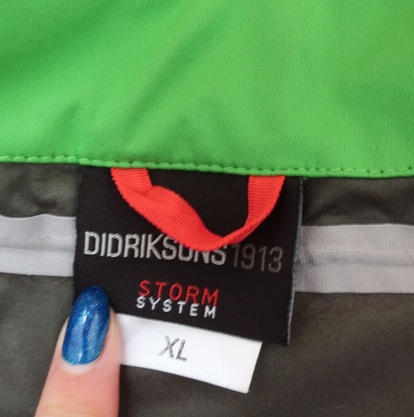 DIDRIKSONS vyriška membraninė sportinė striukė/švarkas XL dydis