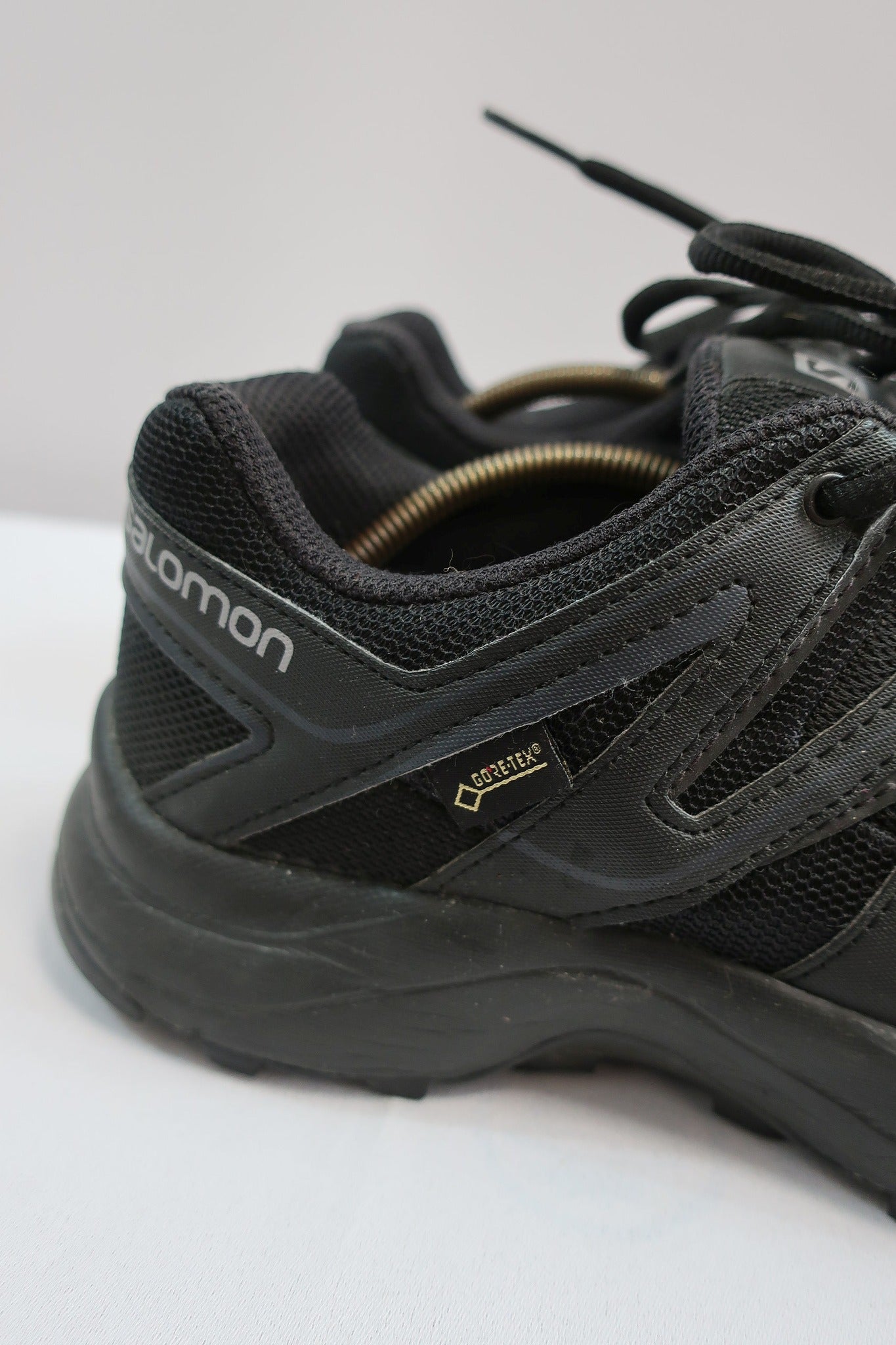 SALOMON laisvalaikio batai su Gore-tex 39 dydis