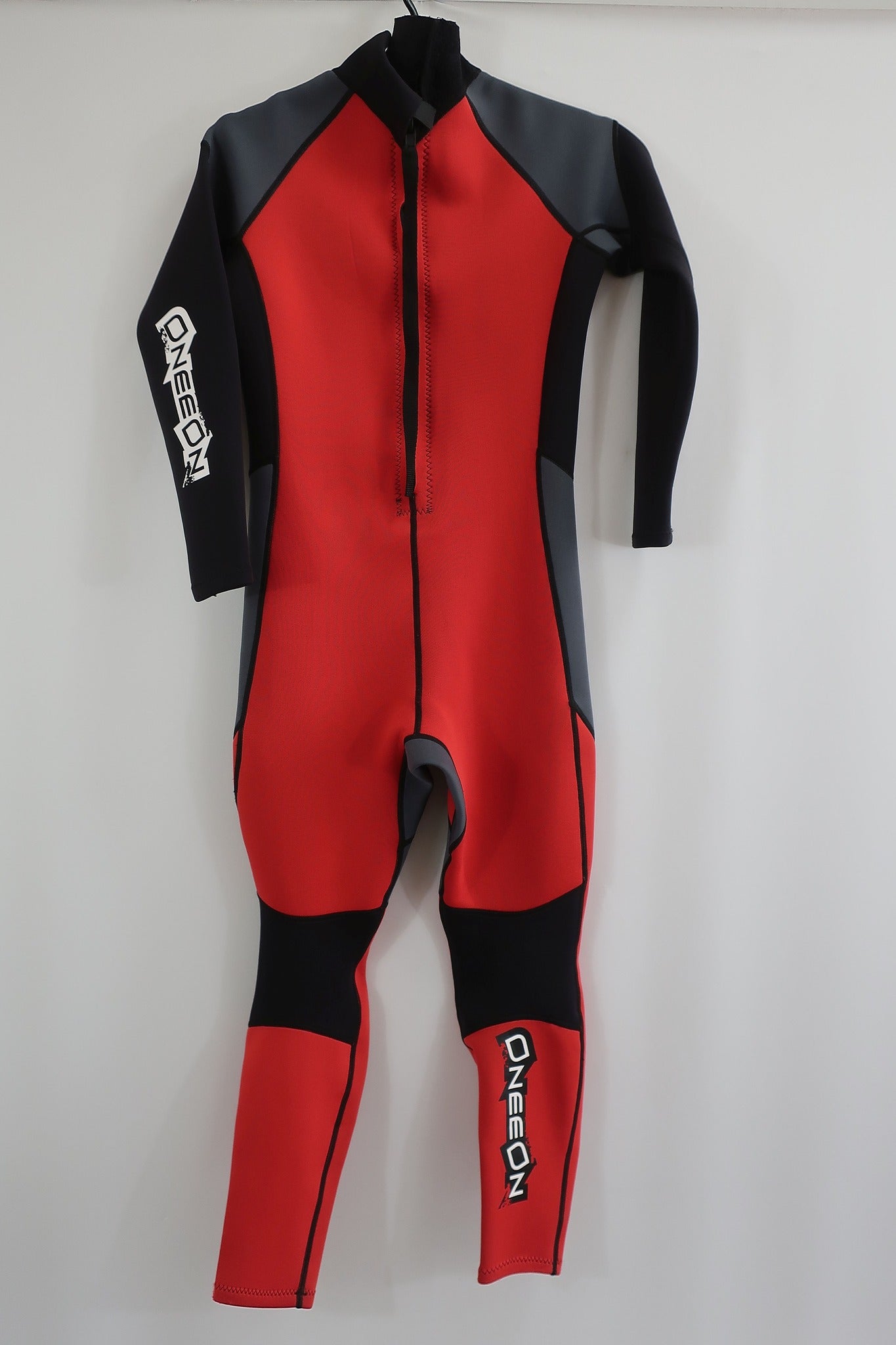 ONEEON hidrokostiumas S/M dydis