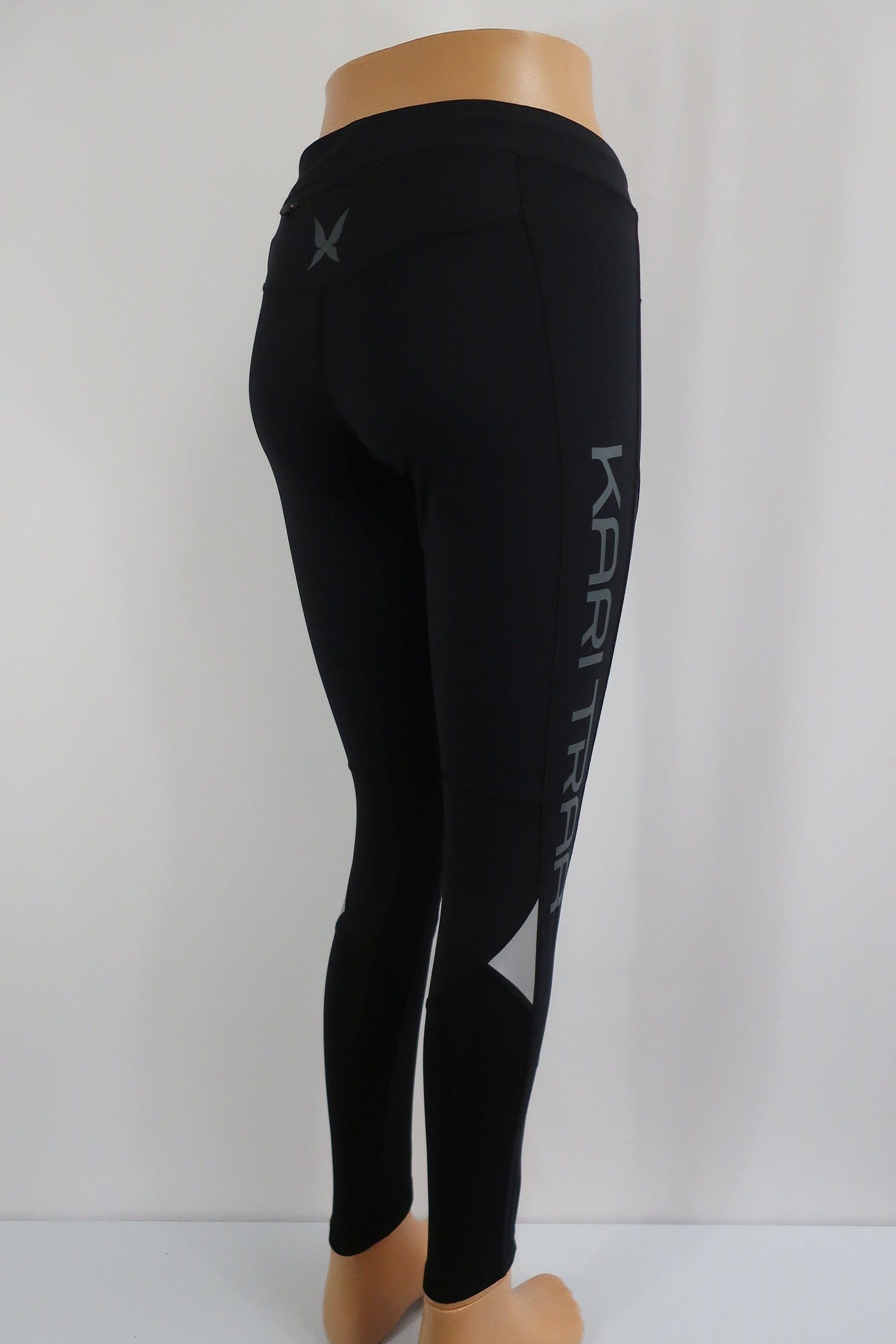 KARITRAA moteriškos sportinės tamprės M dydis