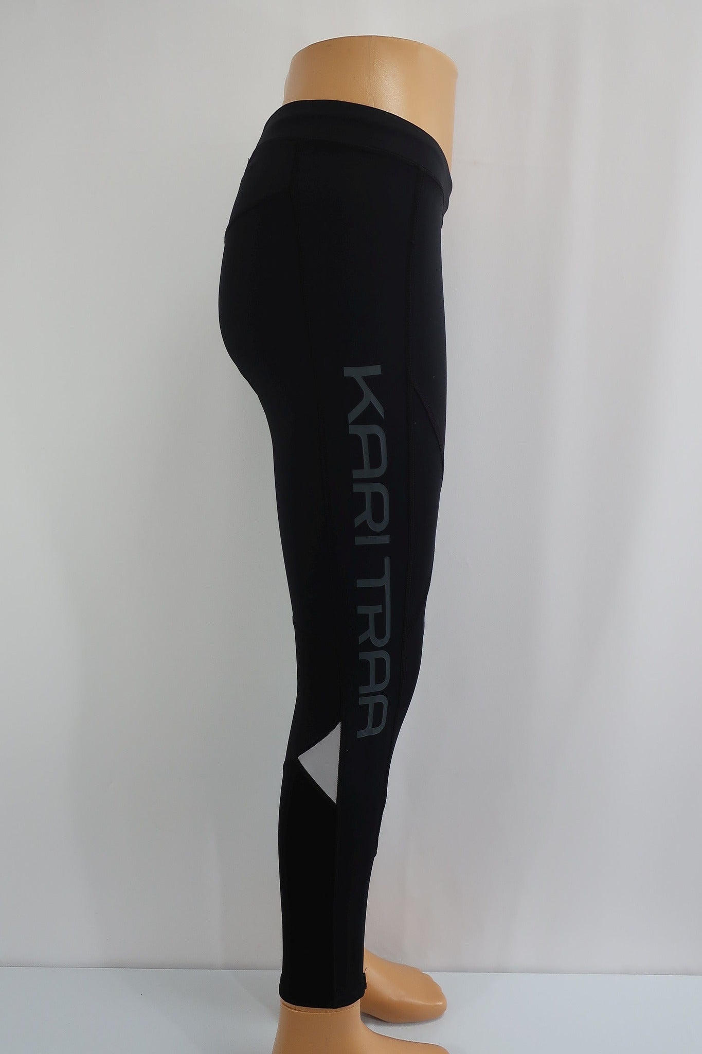 KARITRAA moteriškos sportinės tamprės M dydis