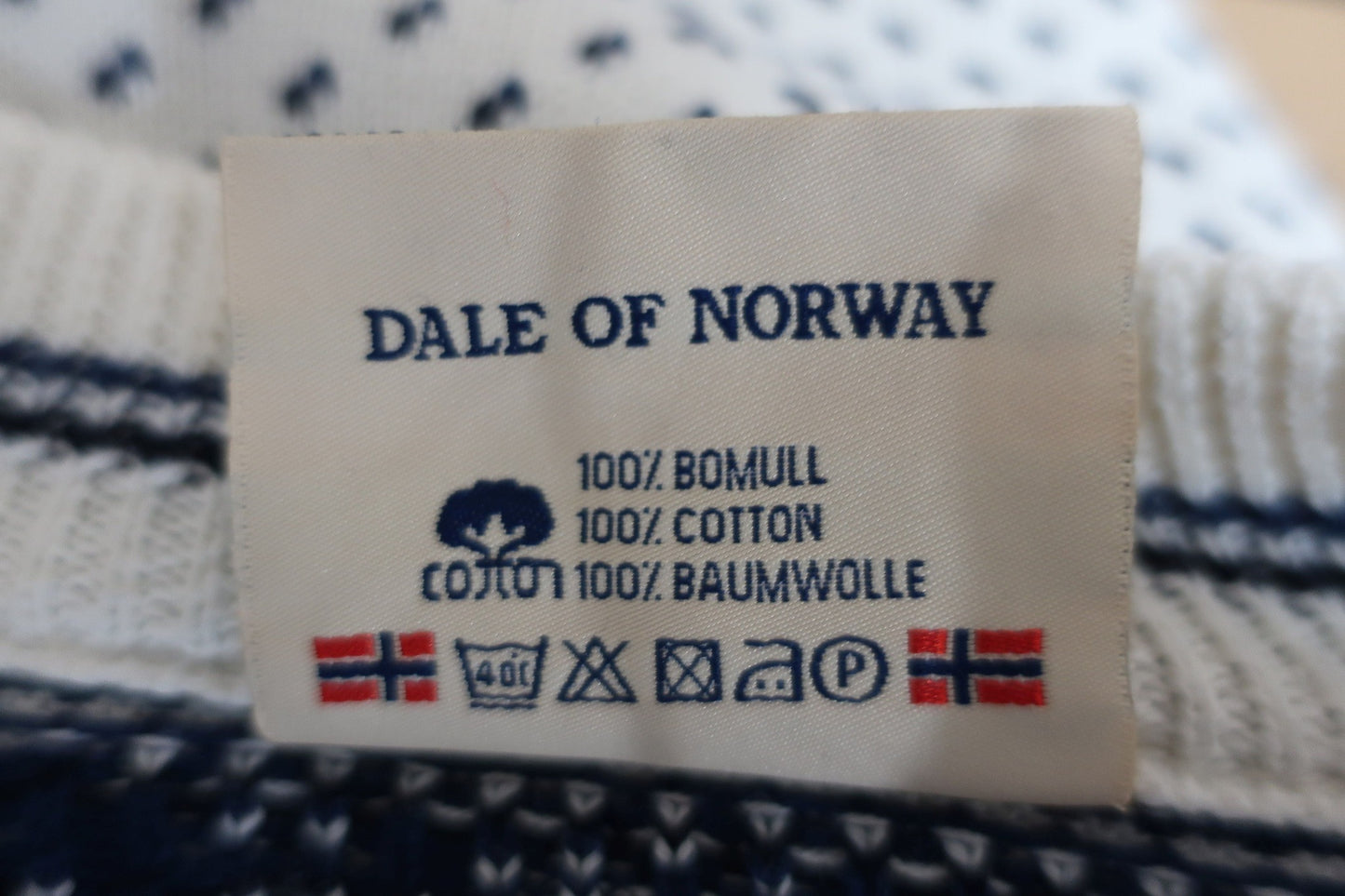 DALE OF NORWAY moteriškas megztinis M dydis