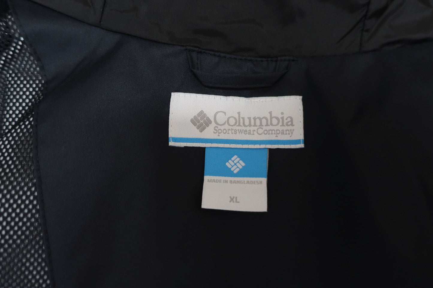 COLUMBIA moteriška nauja striukė L/XL dydis
