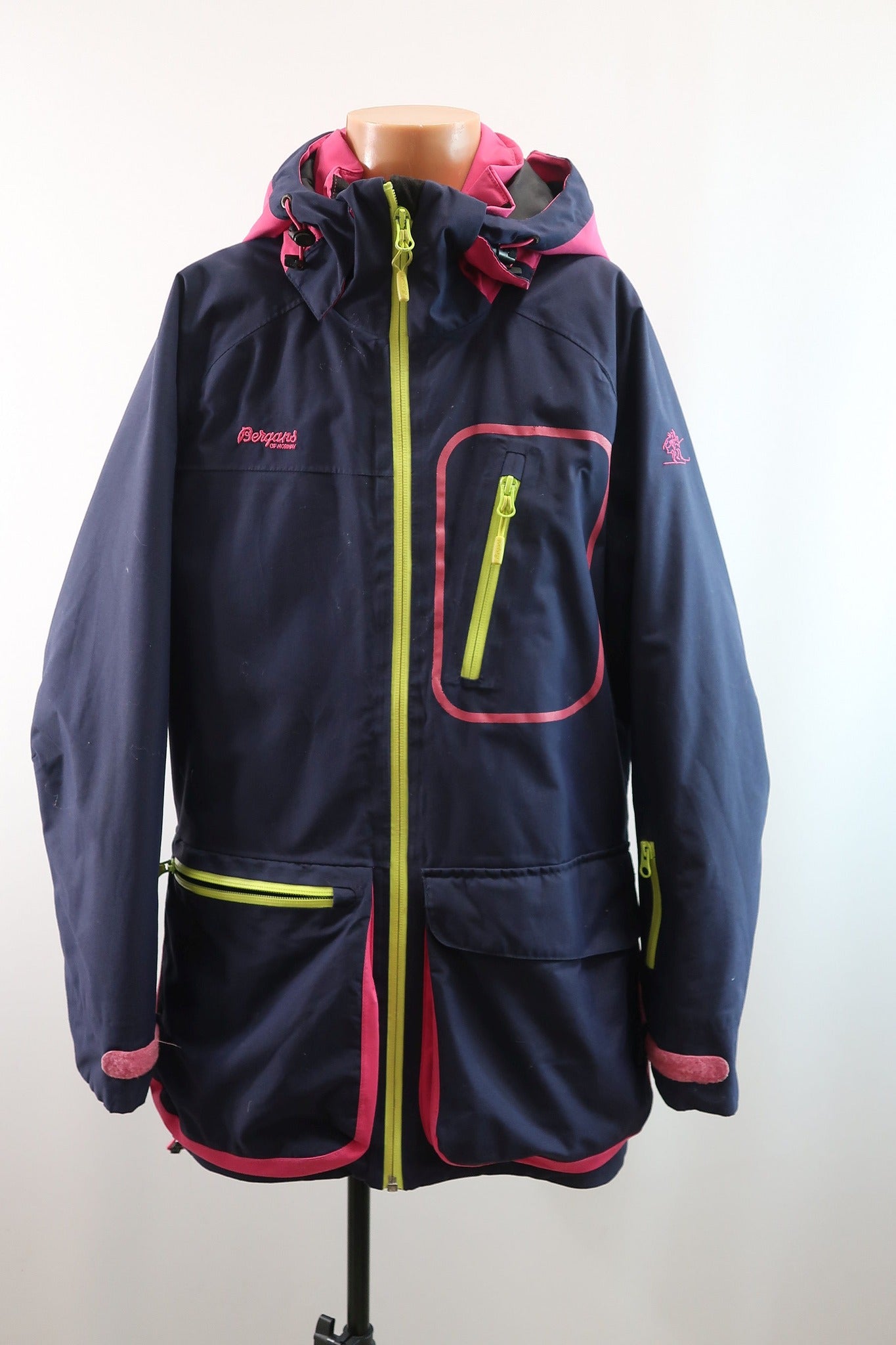 BERGANS vaikiška pašildinta striukė/parka 152 ūgiui