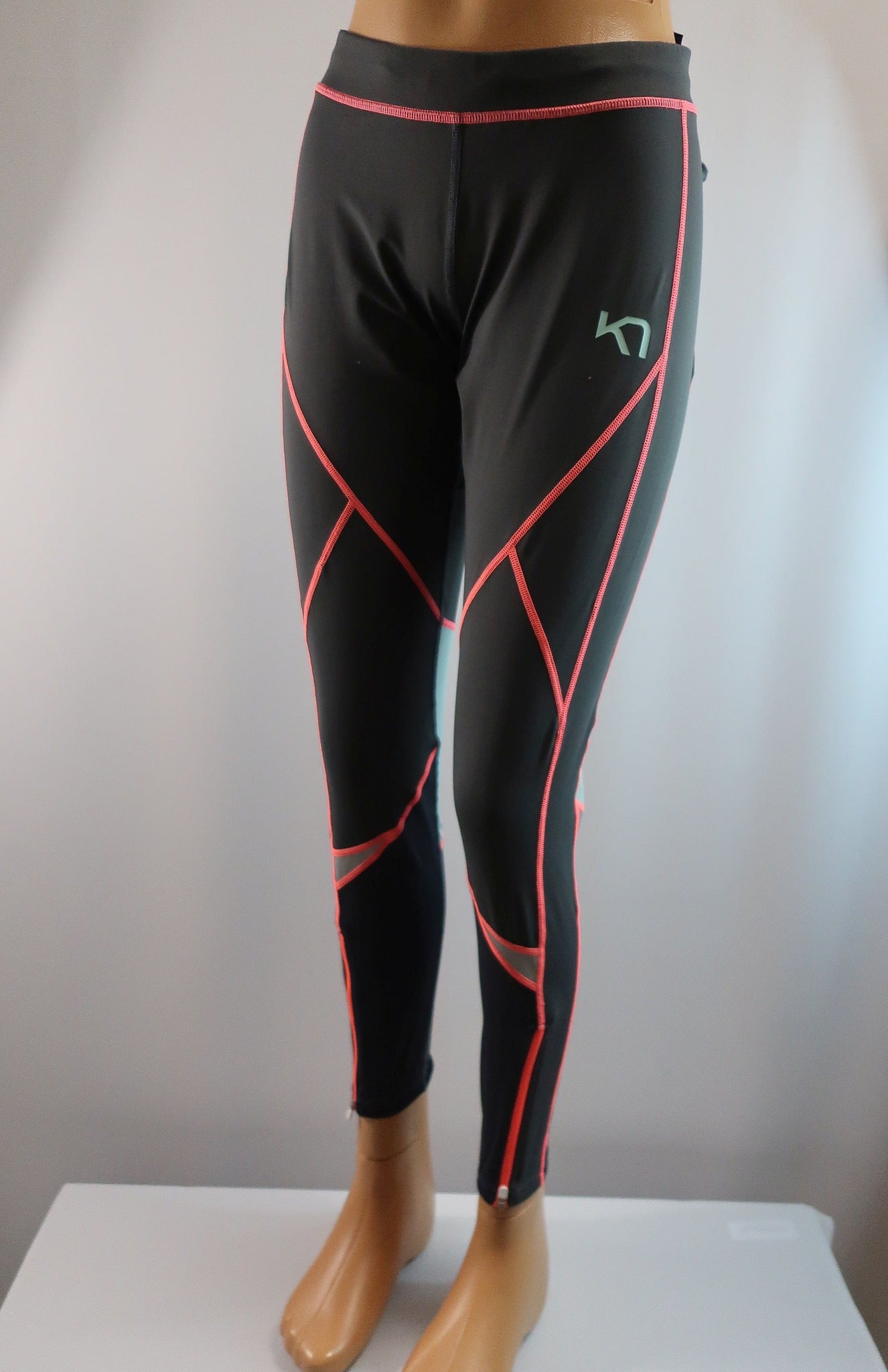 KARITRAA moteriškos sportinės tamprės XL dydis