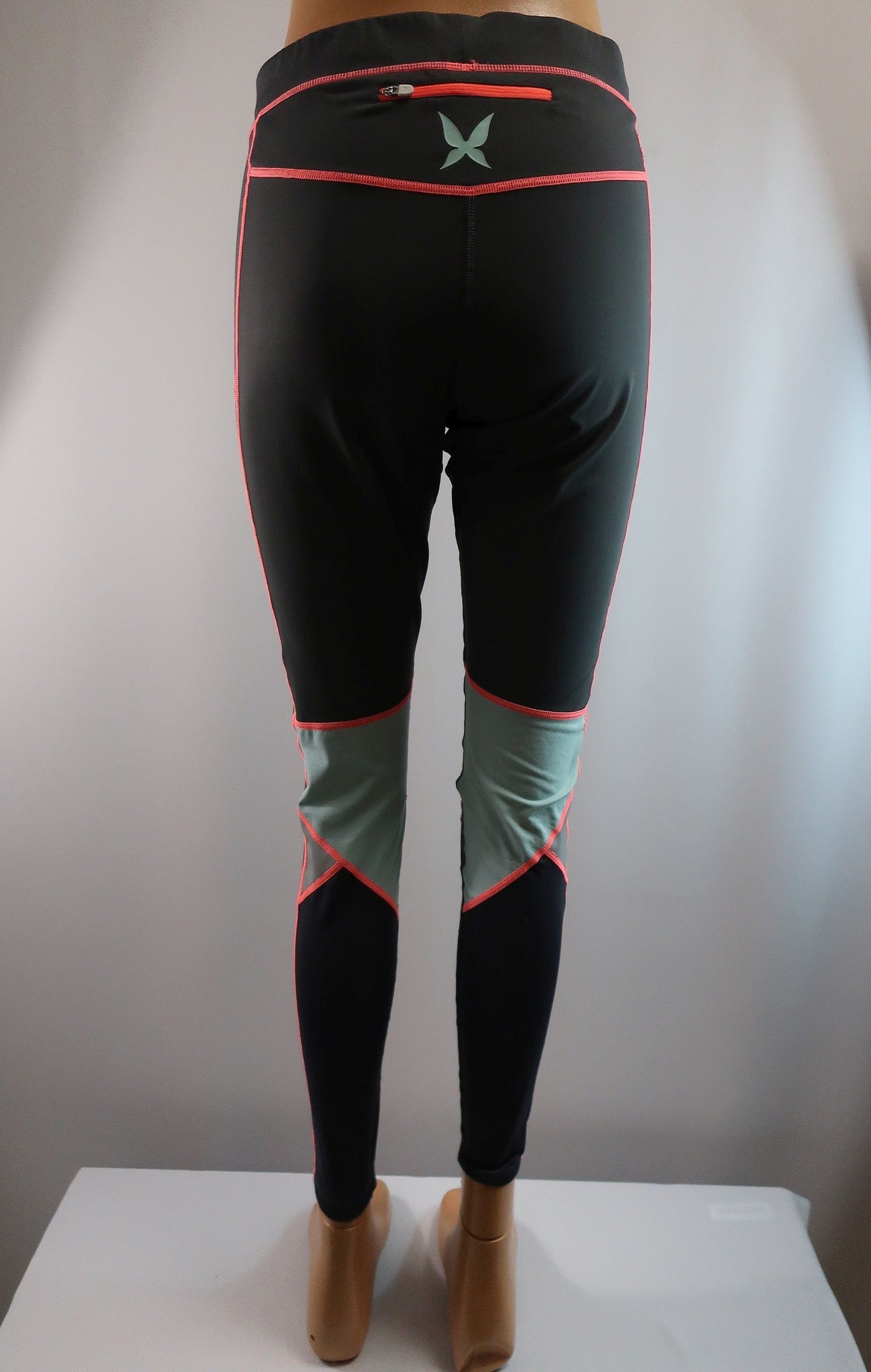 KARITRAA moteriškos sportinės tamprės XL dydis