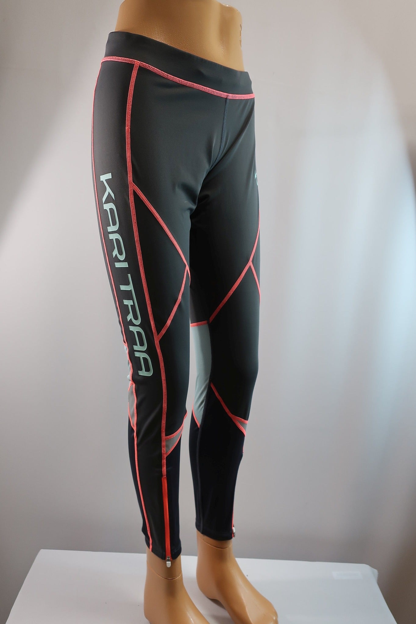 KARITRAA moteriškos sportinės tamprės XL dydis