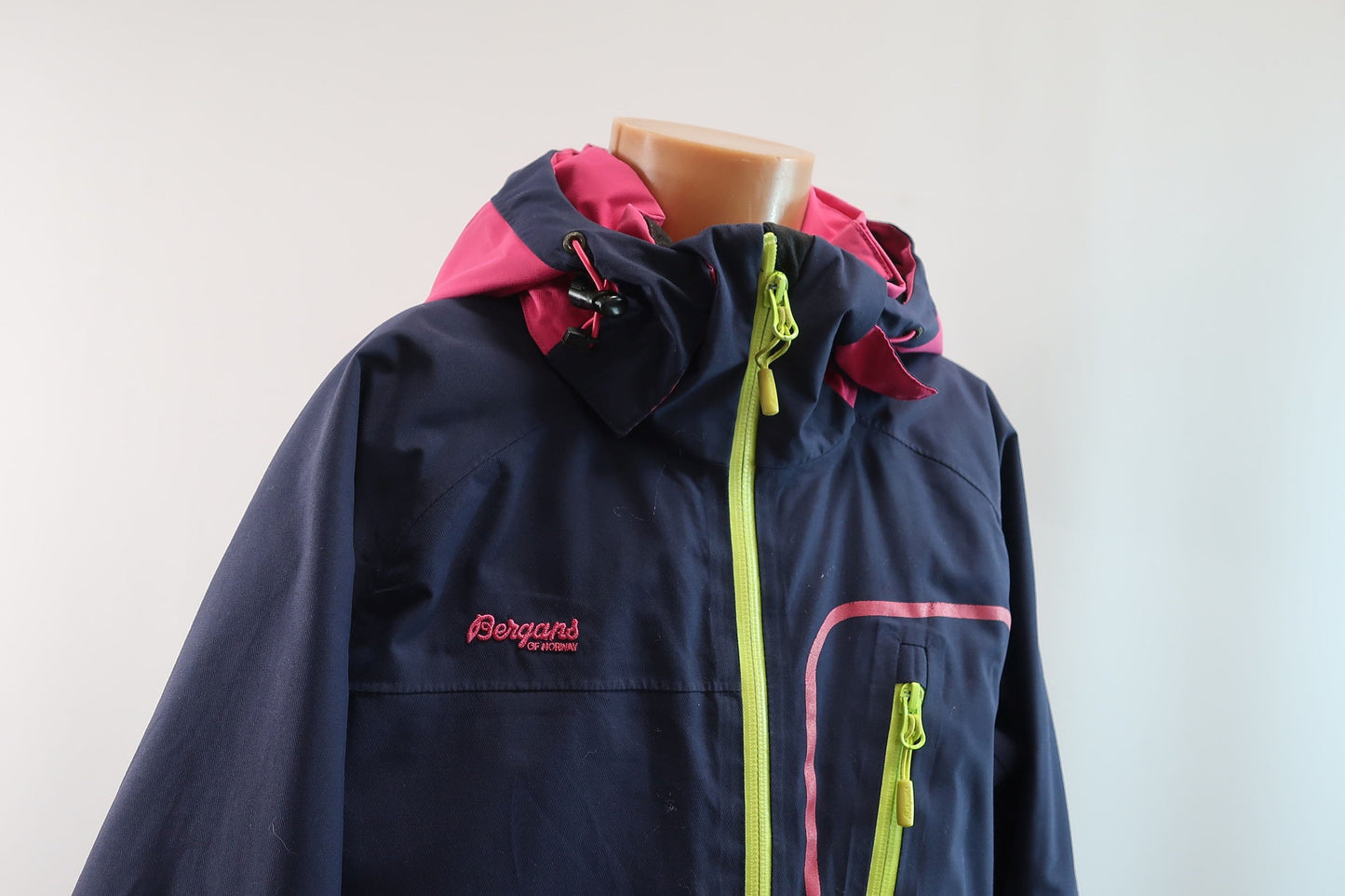 BERGANS vaikiška pašildinta striukė/parka 152 ūgiui