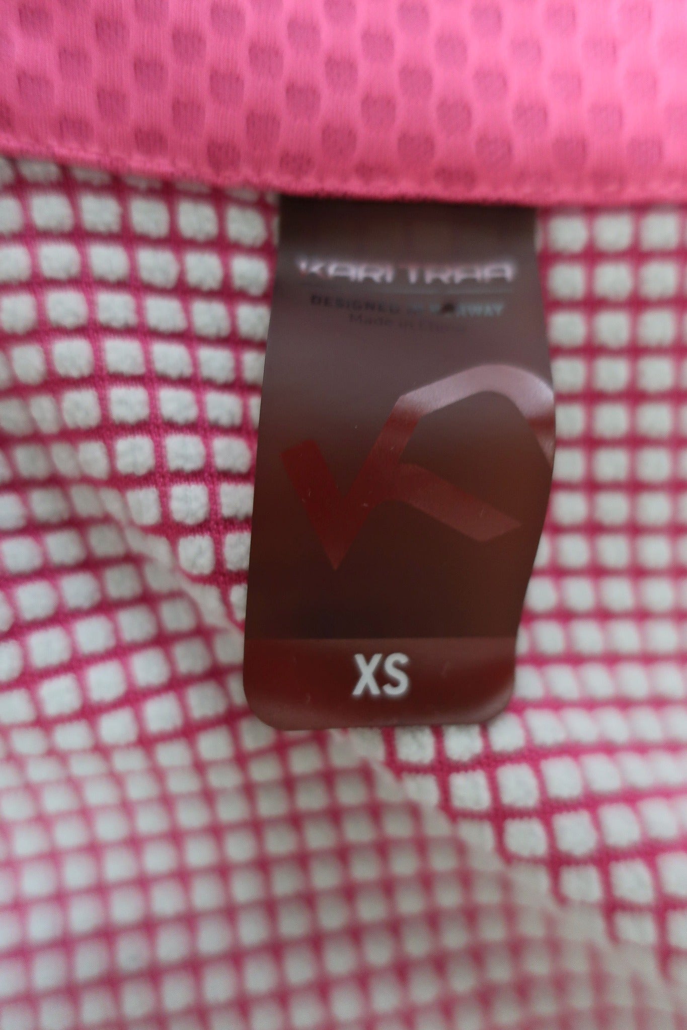 KARITRAA moteriškas sportinis džemperis/ šiltukas XS dydis