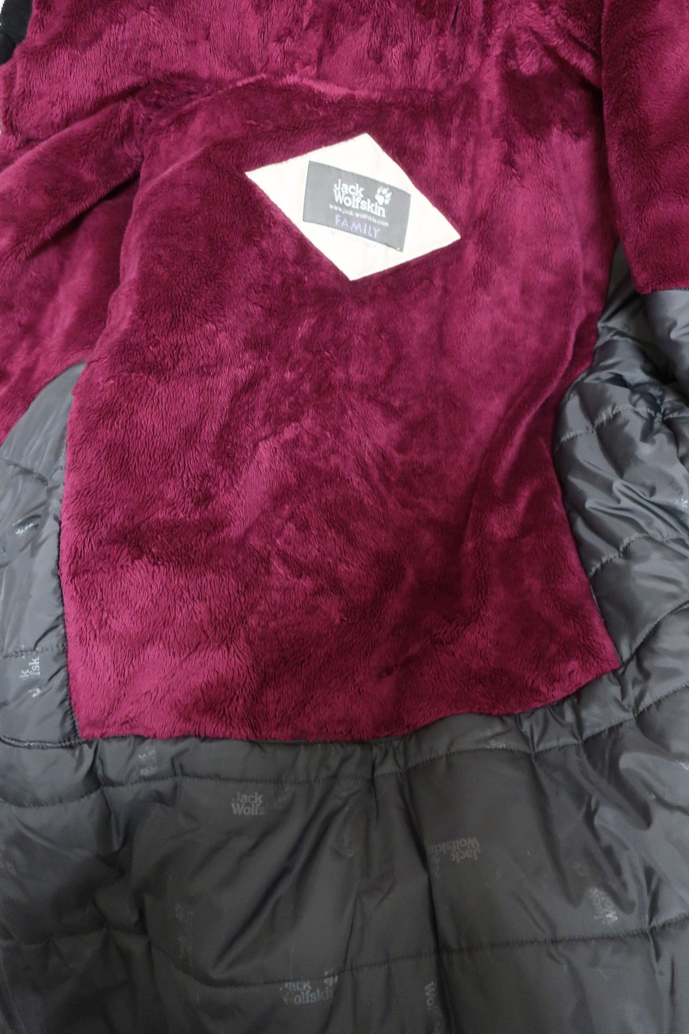 JACK WOLFSKIN moteriška striukė M dydis