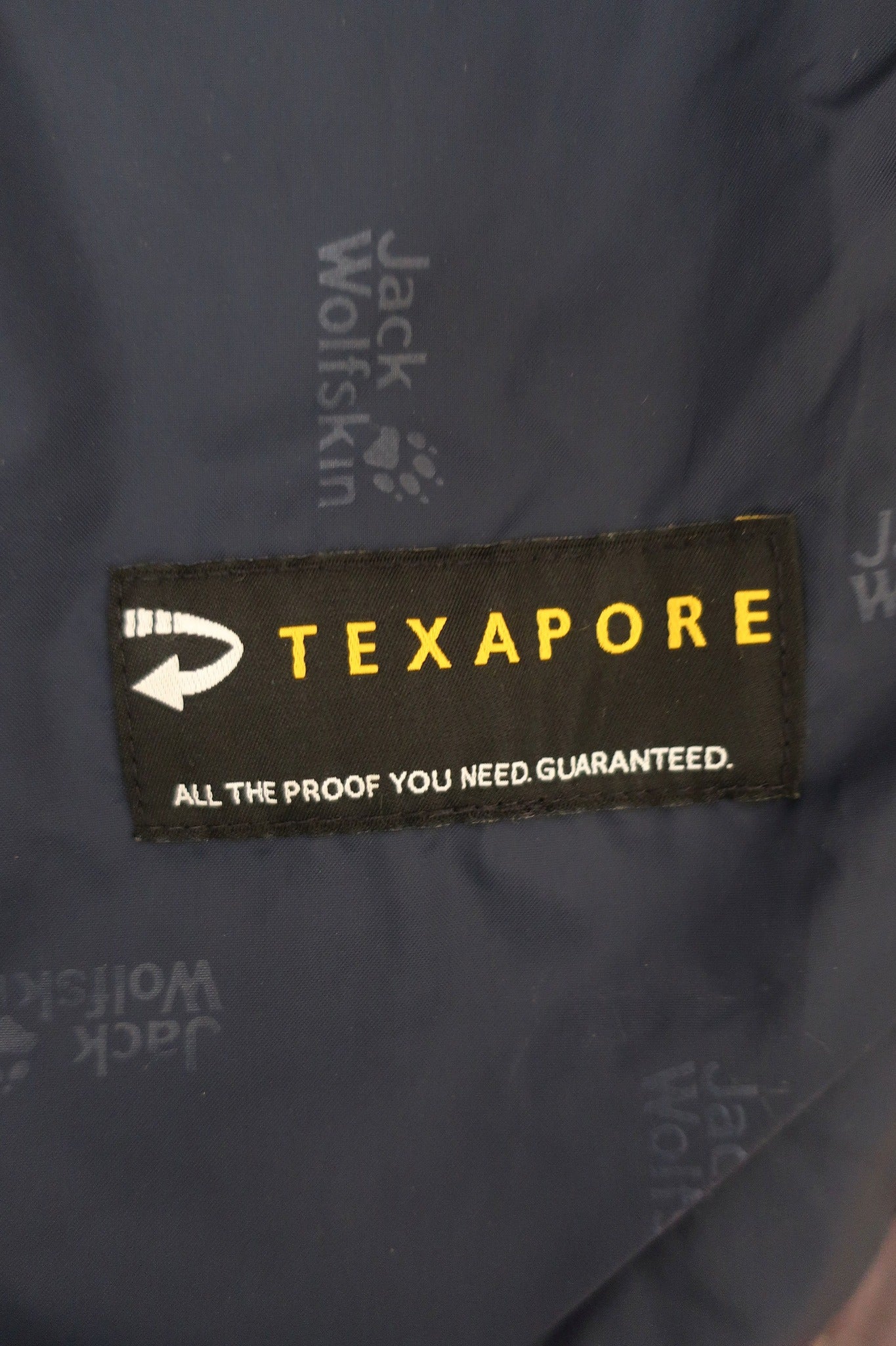 JACK WOLFSKIN moteriška striukė M dydis.