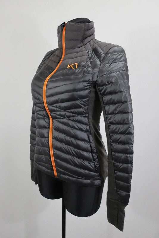 KARITRAA moteriška lengva pūkinė striukė/šiltukas S dydis