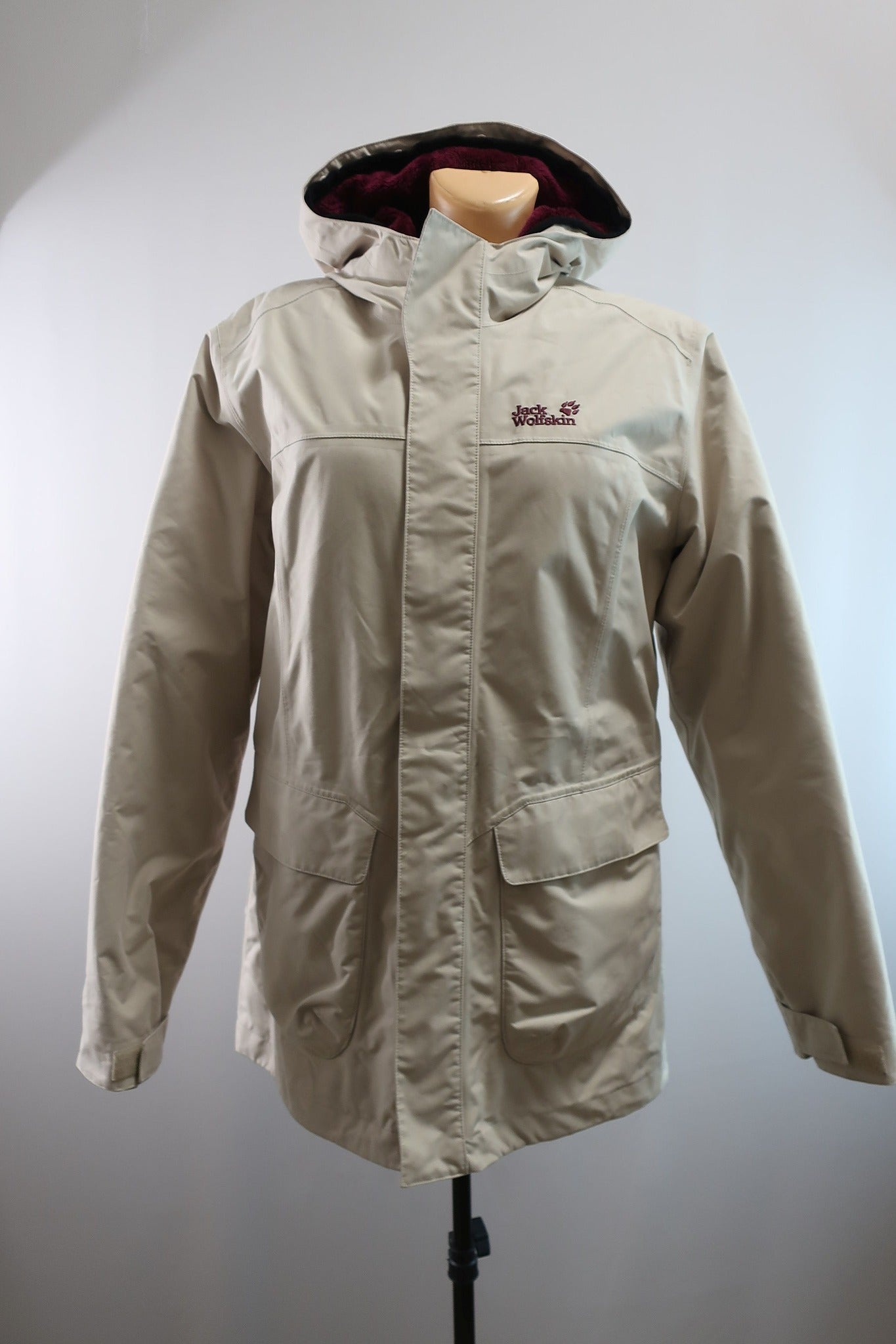 JACK WOLFSKIN moteriška striukė M dydis