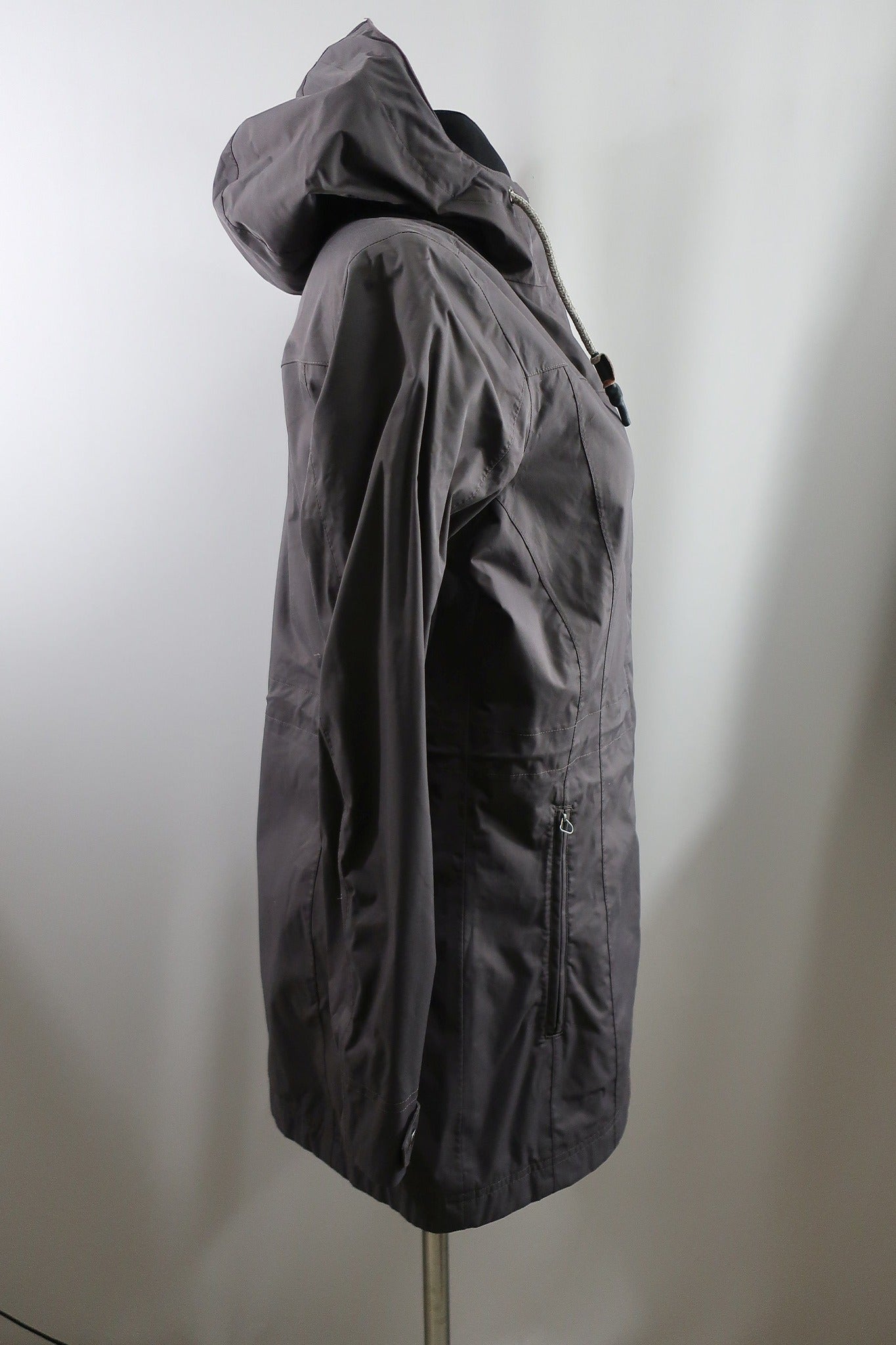 JACK WOLFSKIN moteriška striukė M dydis.