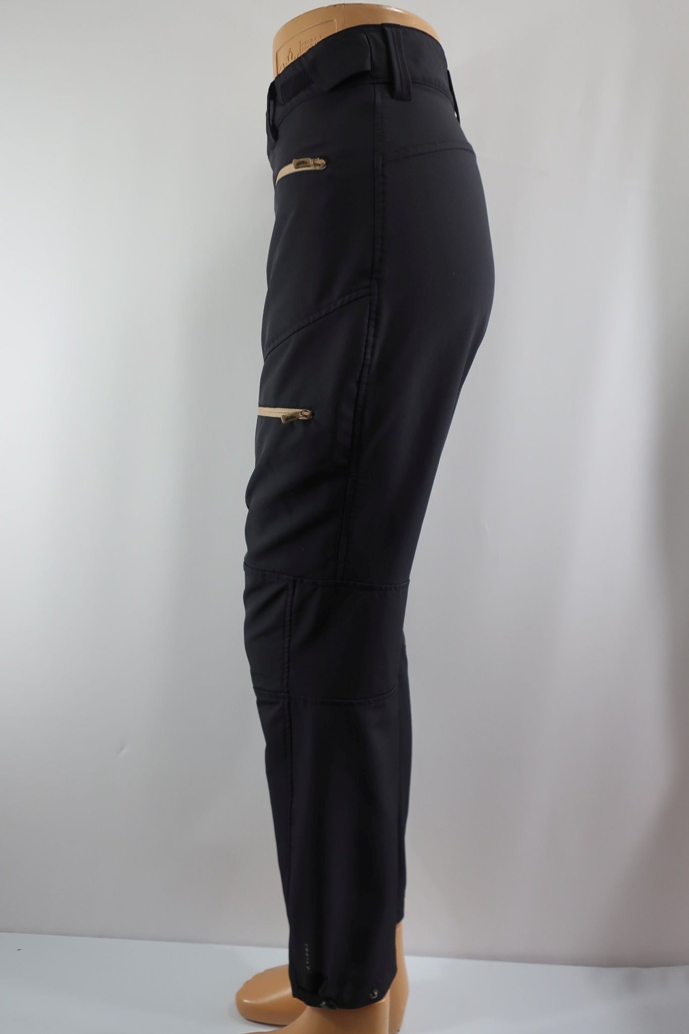 HELDRE vyriškos laisvalaikio, trekingo kelnės M dydis