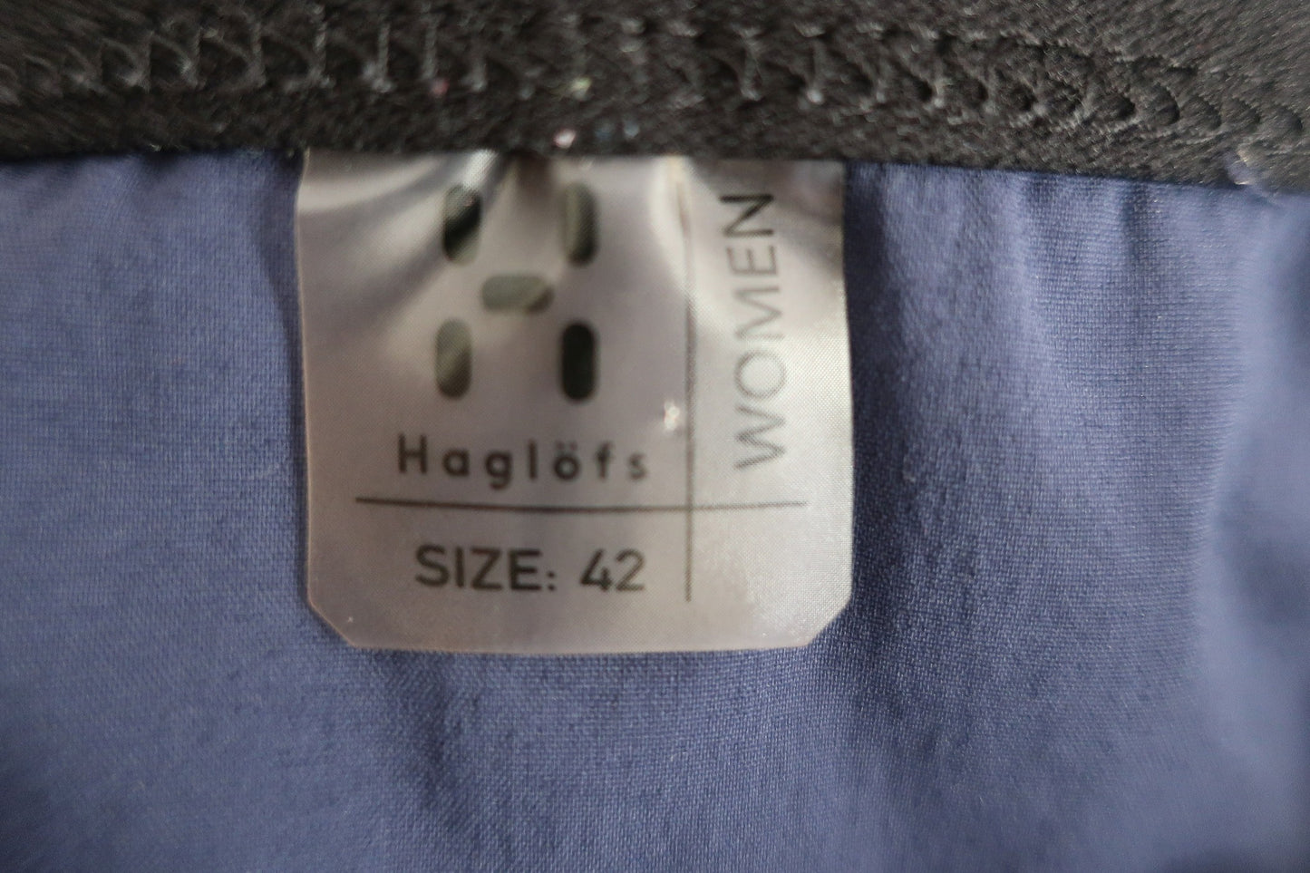 HAGLOFS moteriški šortai 42 dydis