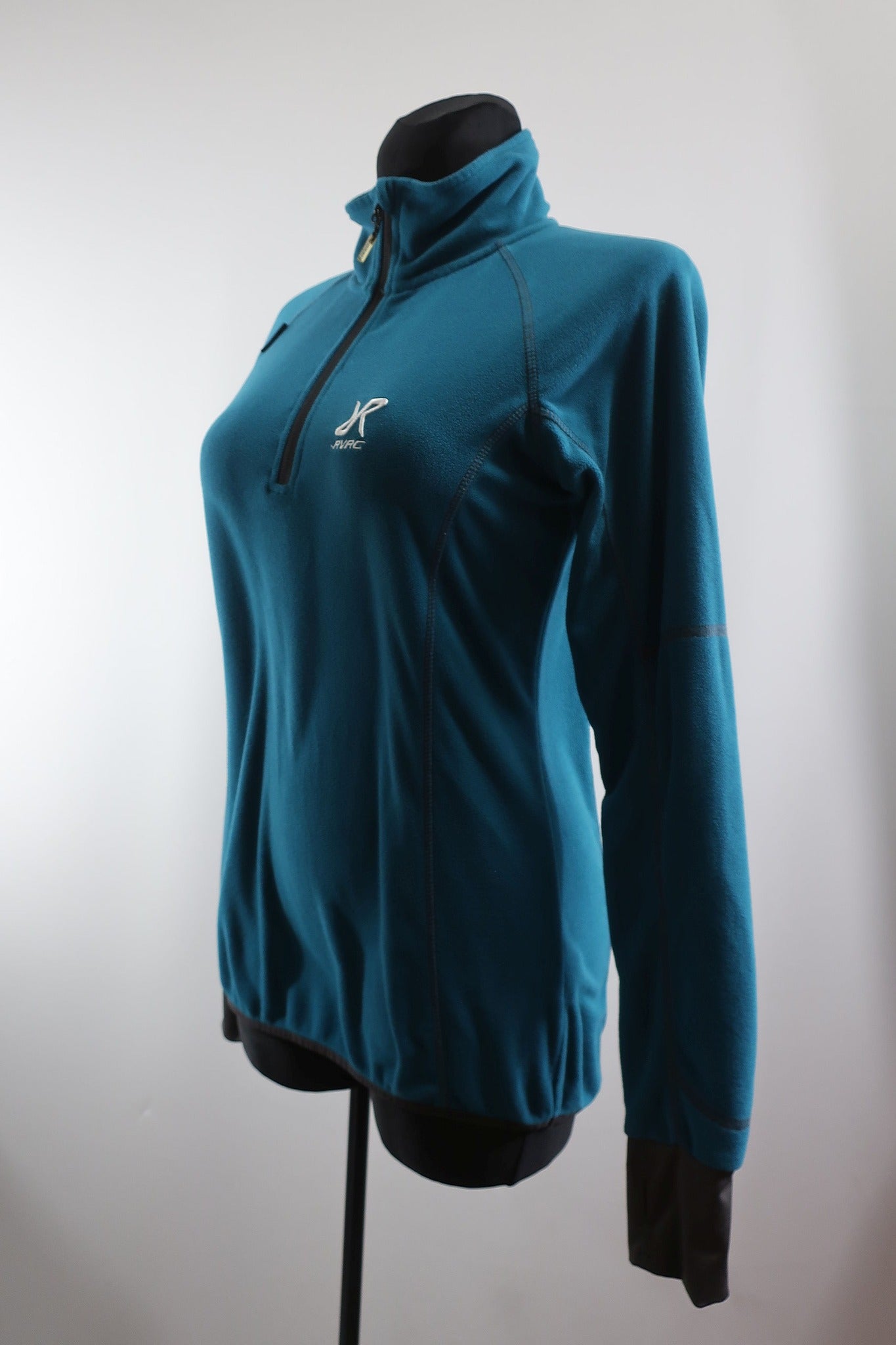 REVOLIUTION RACE moteriškas flisinis šiltukas M dydis