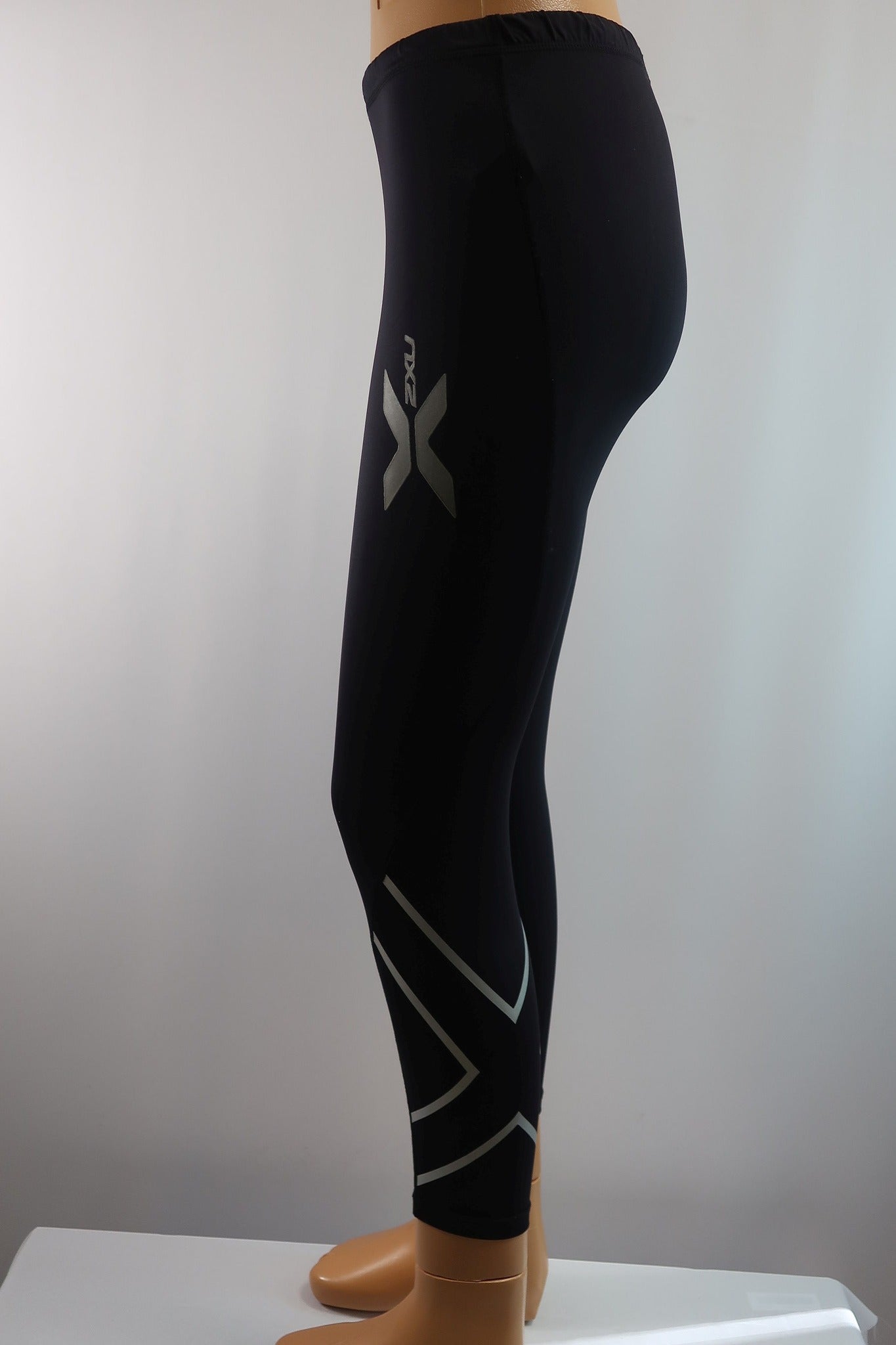 2XU moteriškos sportinės kompresinės tamprės XL dydis