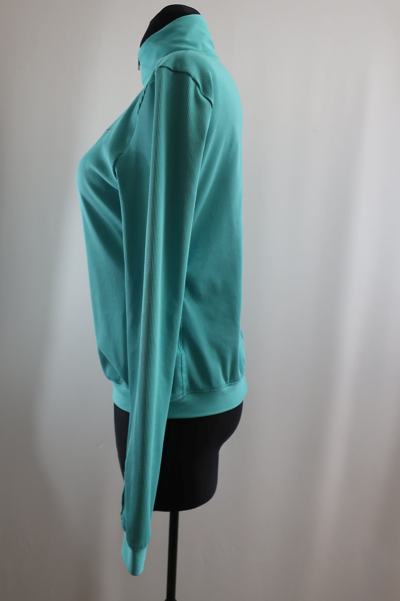 NIKE moteriškas sportinis džemperis M dydis