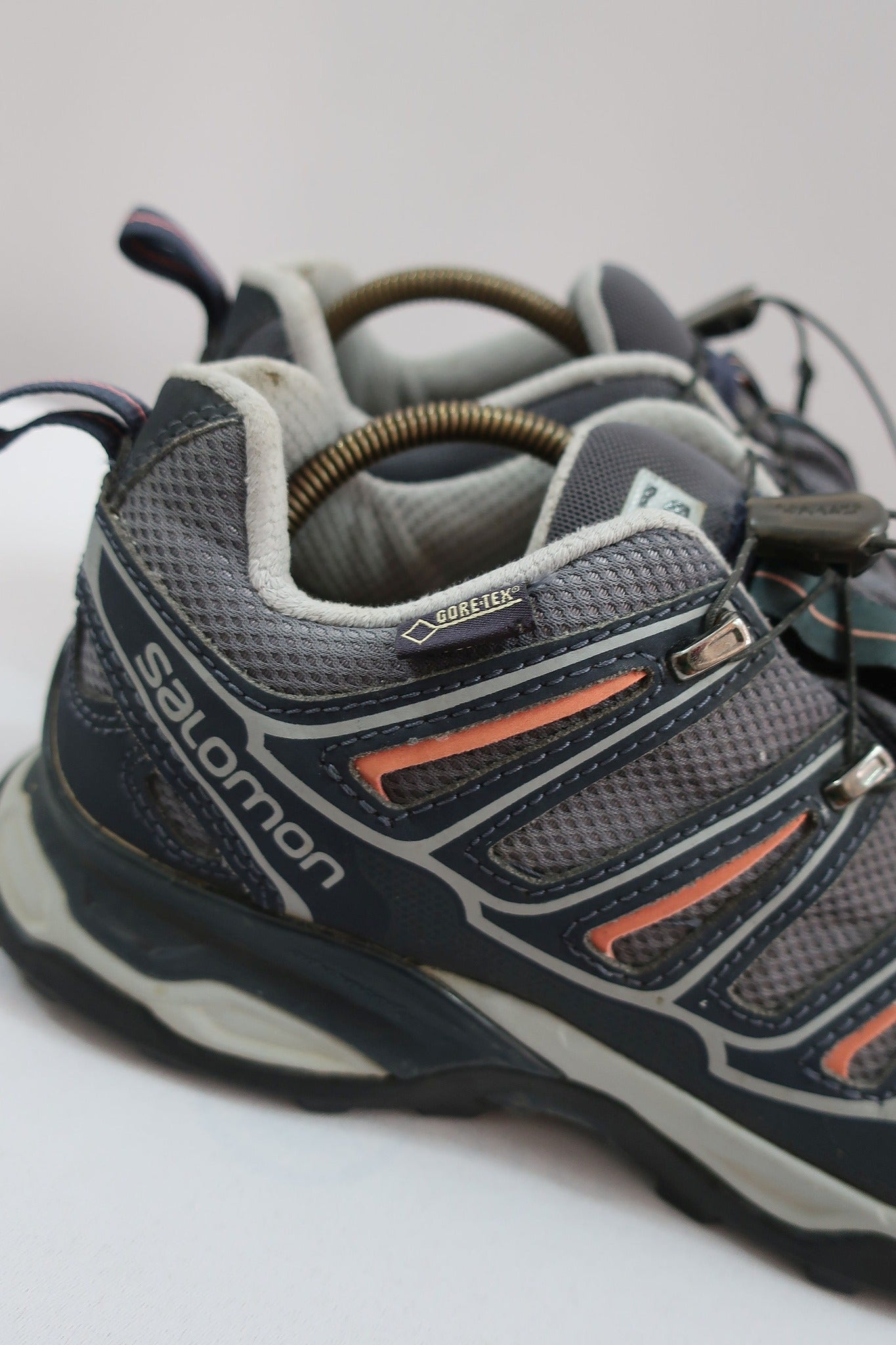 SALOMON laisvalaikio batai su Gore-tex 38 dydis