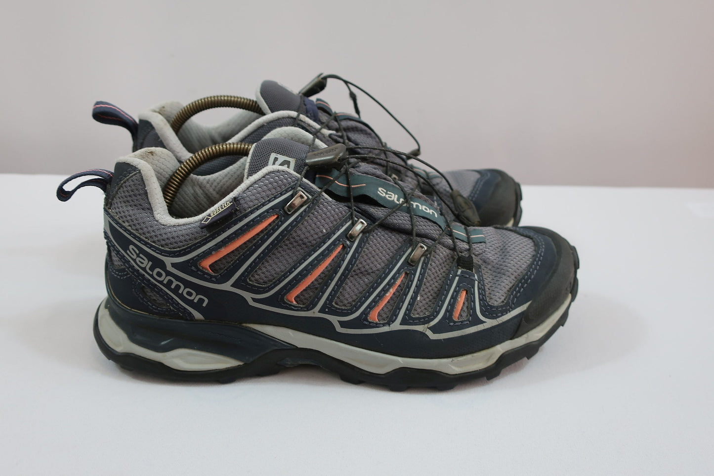 SALOMON laisvalaikio batai su Gore-tex 38 dydis