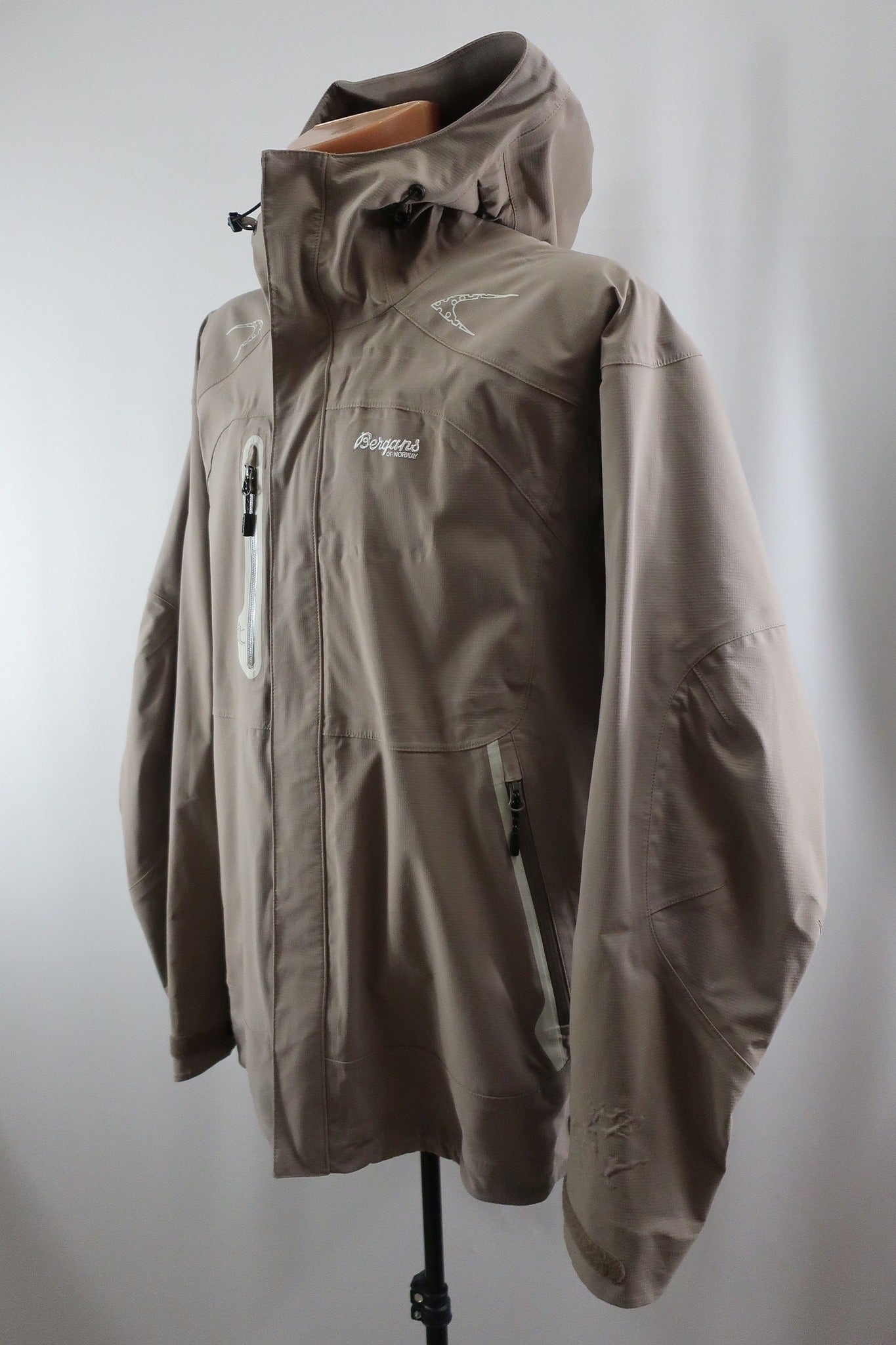 BERGANS vyriška membraninė striukė XL/XXL dydis
