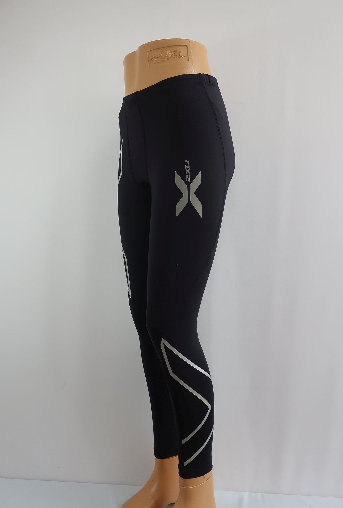 2XU vyriškos kompresinės sportinės tamprės L dydis