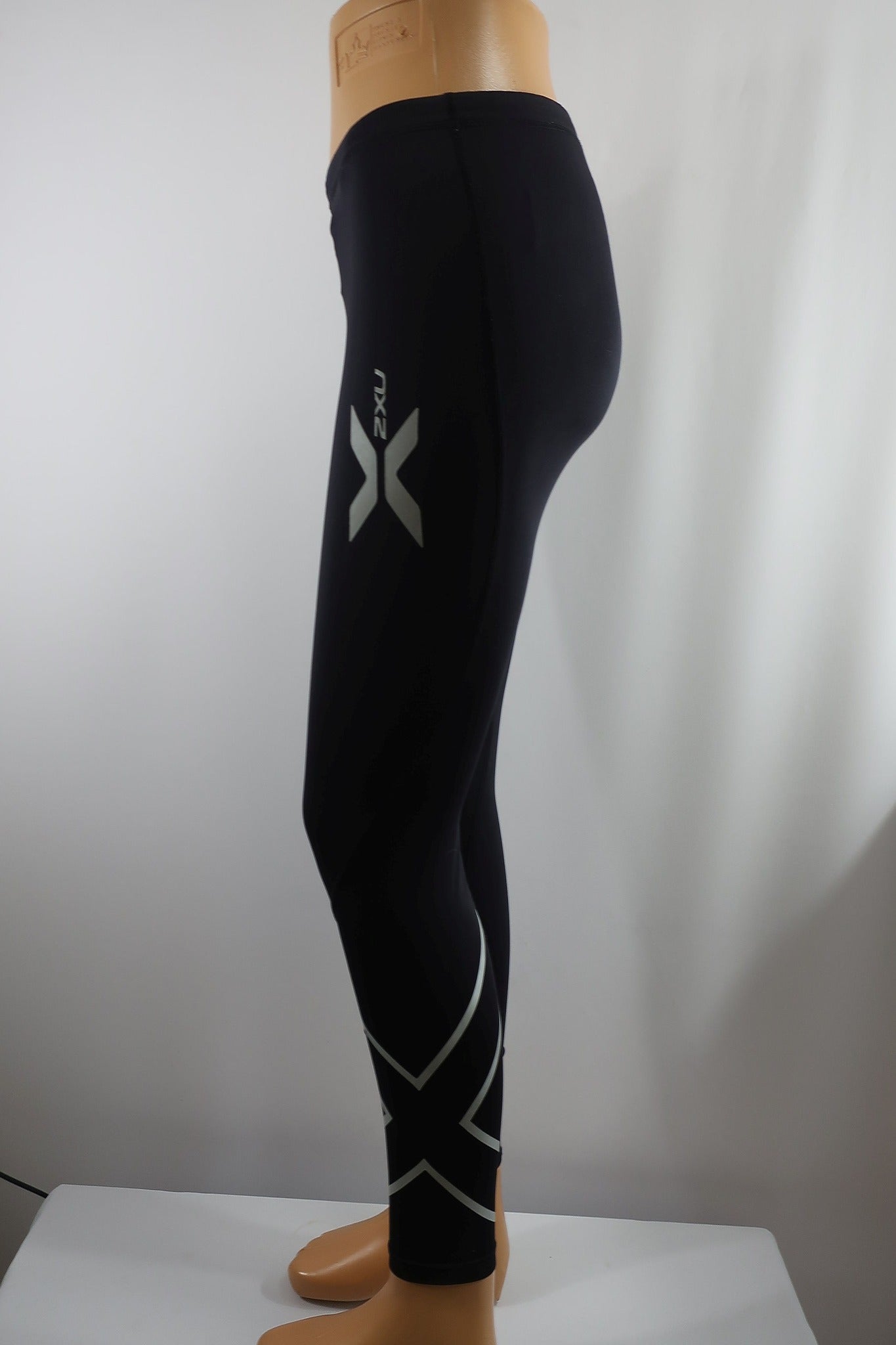 2XU moteriškos sportinės kompresinės tamprės MT dydis