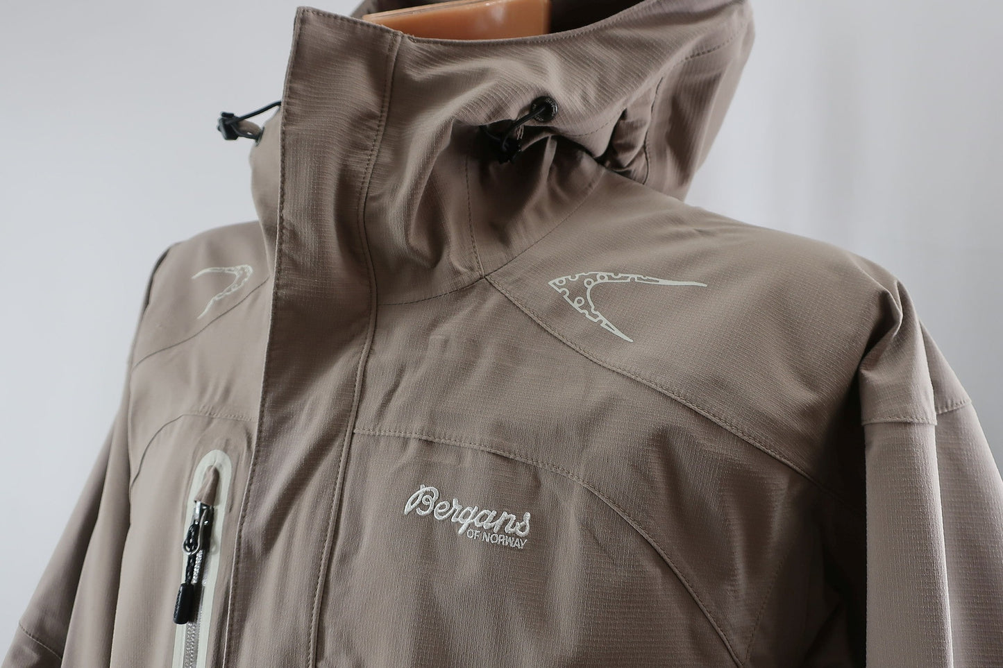 BERGANS vyriška membraninė striukė XL/XXL dydis