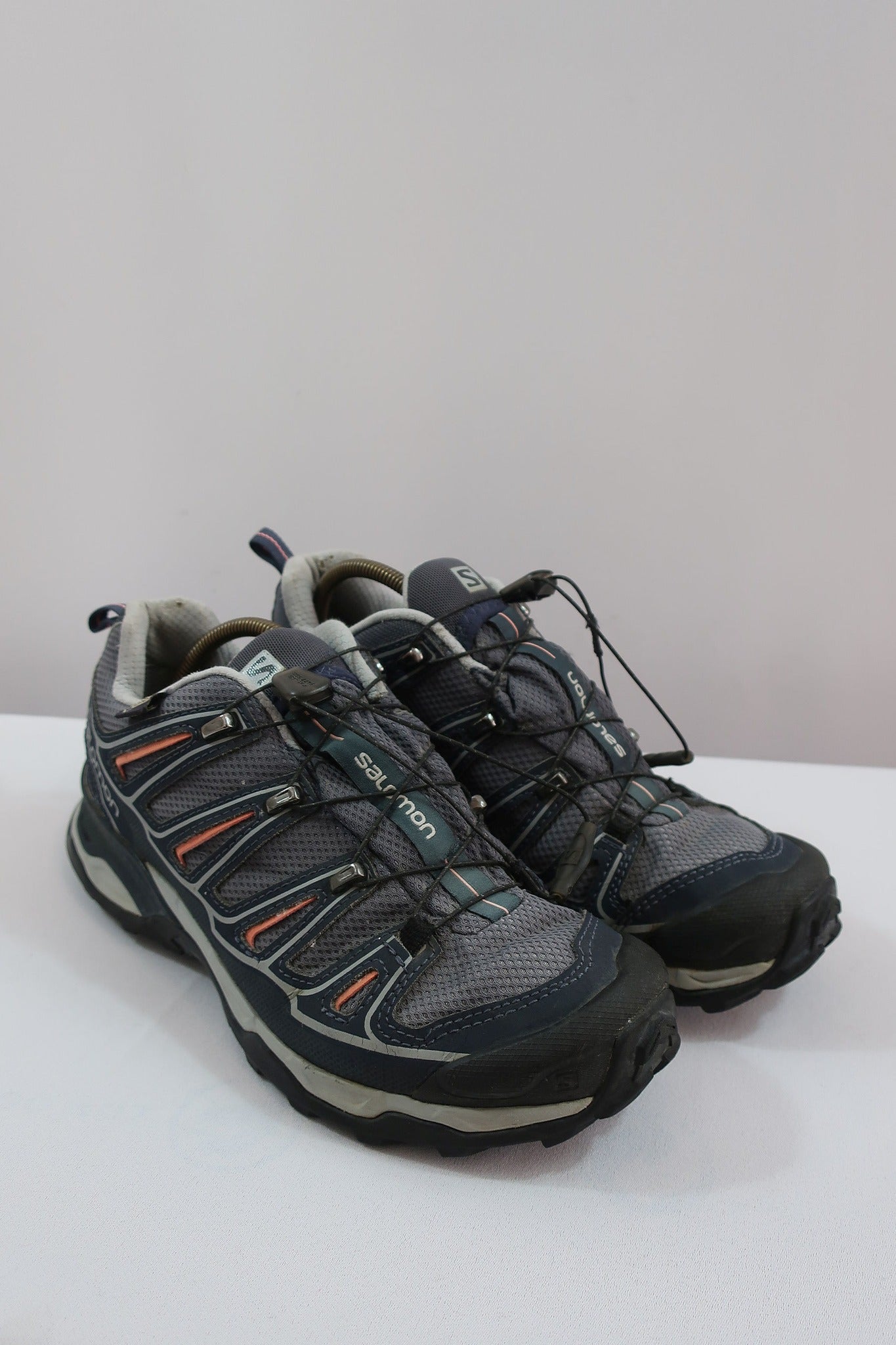 SALOMON laisvalaikio batai su Gore-tex 38 dydis