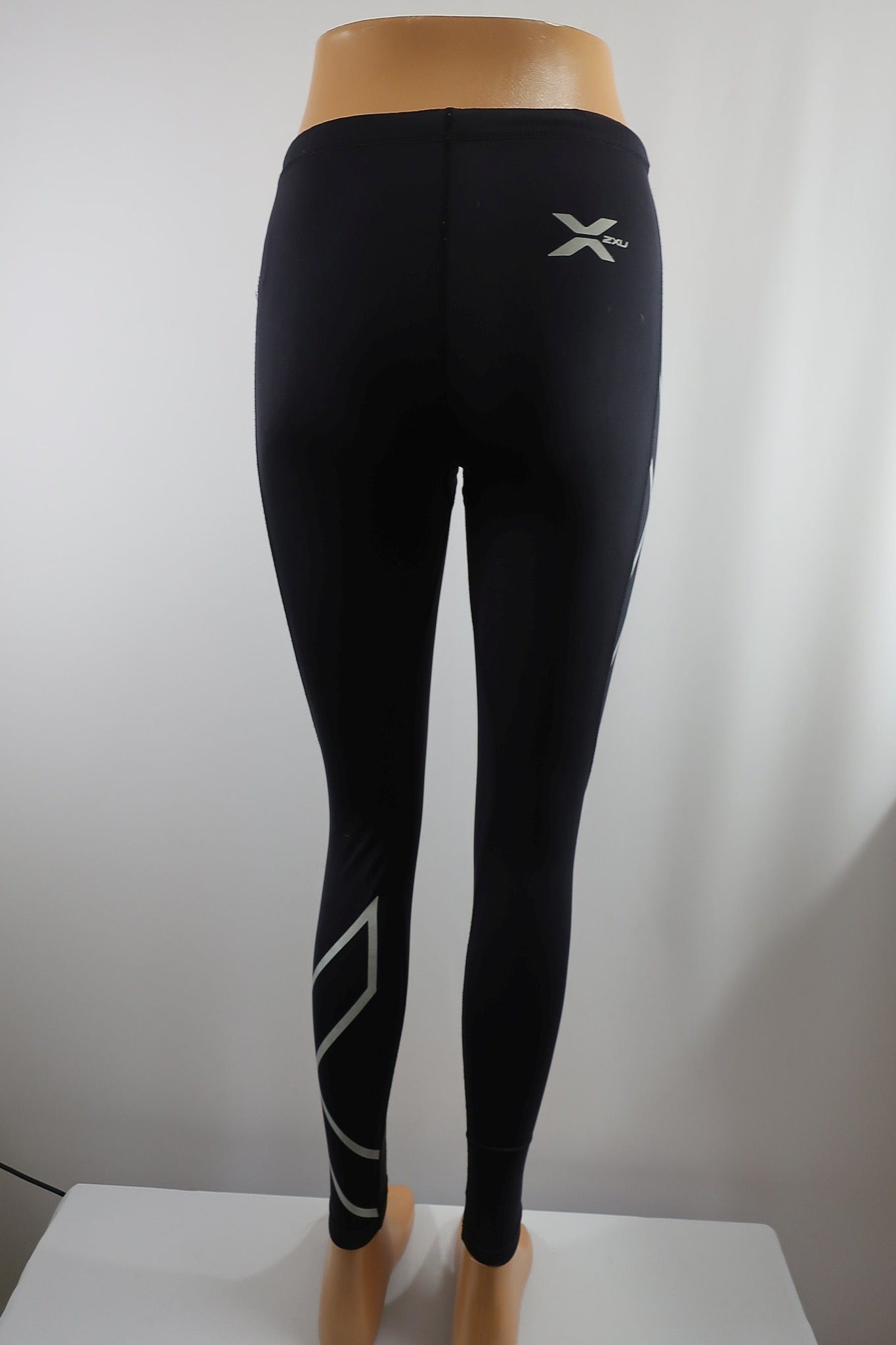 2XU moteriškos sportinės kompresinės tamprės MT dydis