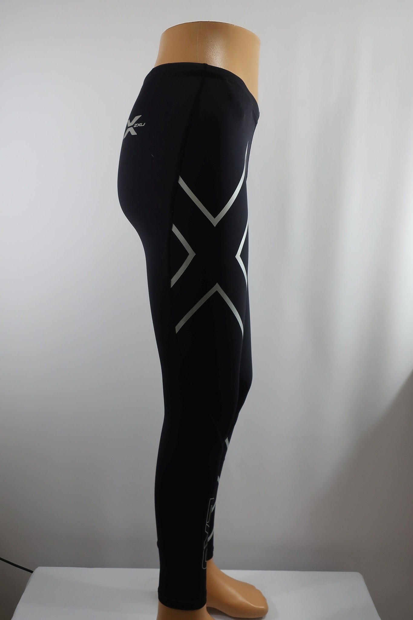 2XU moteriškos sportinės kompresinės tamprės MT dydis
