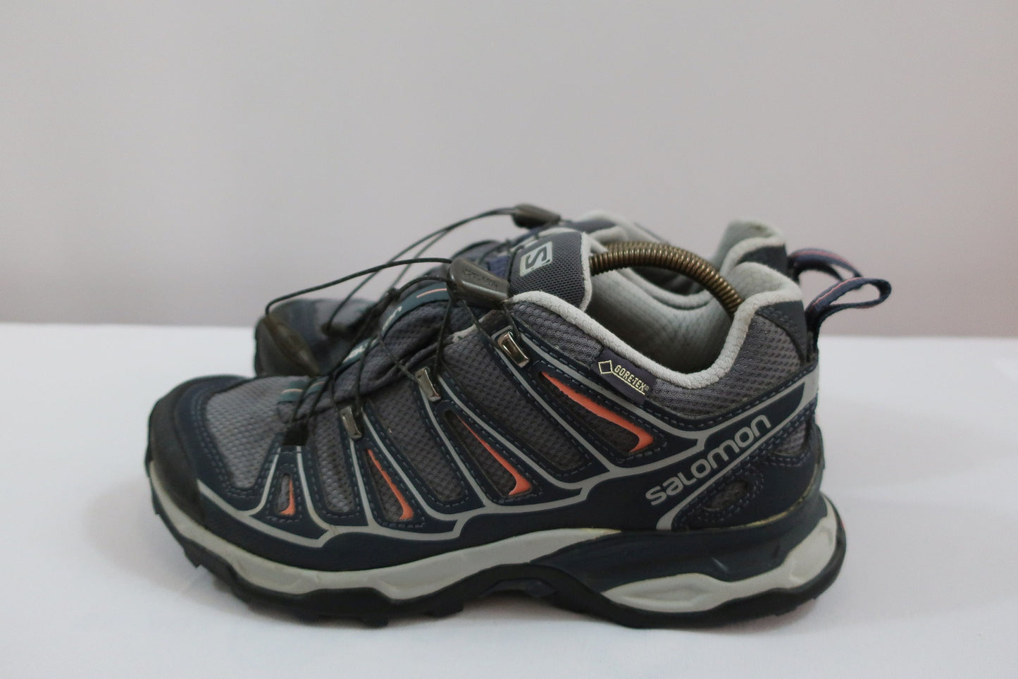 SALOMON laisvalaikio batai su Gore-tex 38 dydis