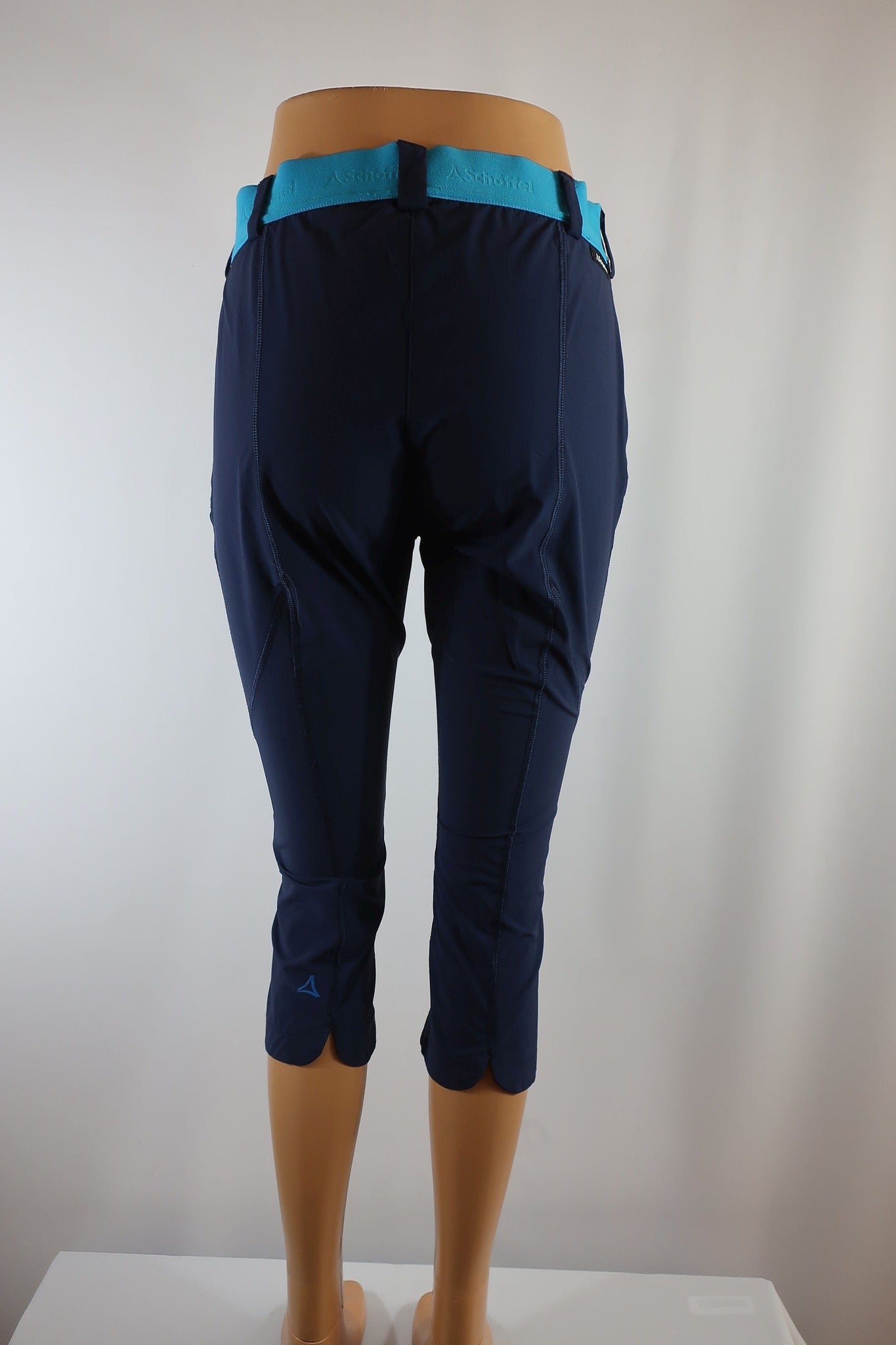 SCHOFFEL moteriški kapriai/ilgesni šortai 38 dydis