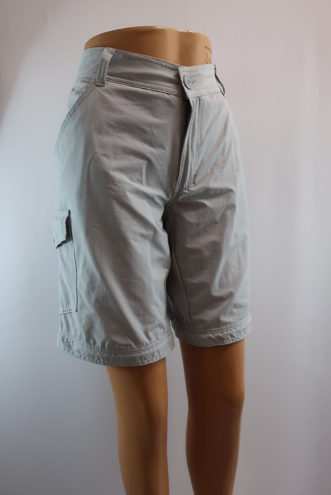 BERGANS nauji moteriški šortai L/XL  dydis
