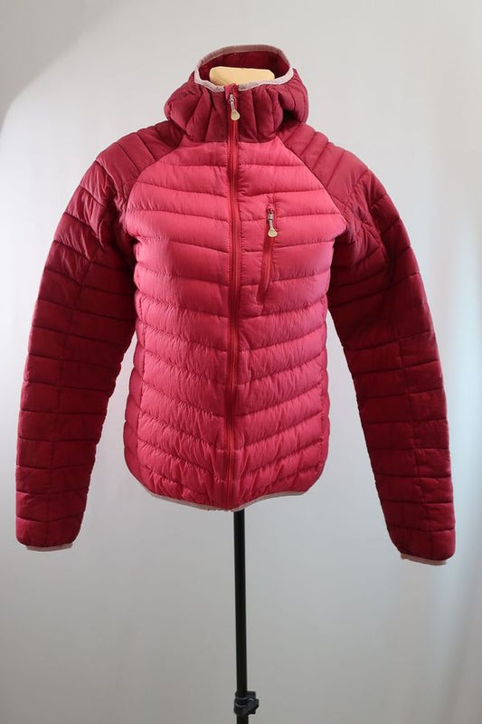 JACK WOLFSKIN lengva moteriška pūkinė striukė XS dydis