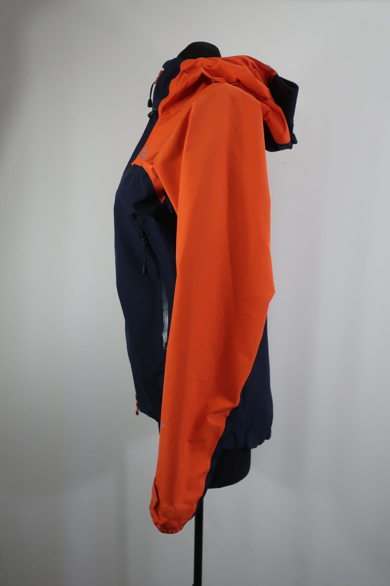 MOUNTAIN EQUIPMENT moteriška membraninė striukė su Gore-tex 36/38 dydis