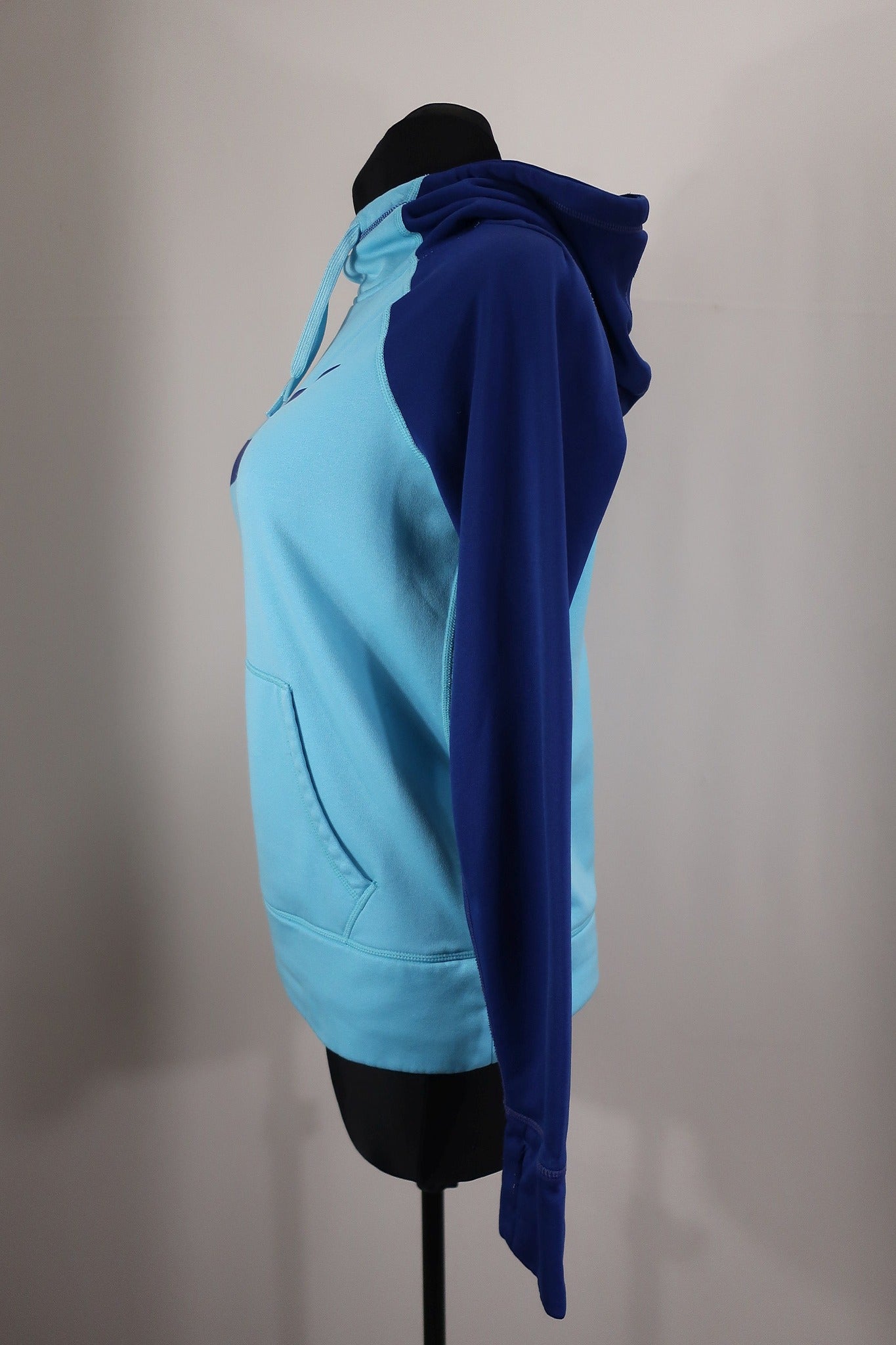 NIKE moteriškas džemperis M dydis.