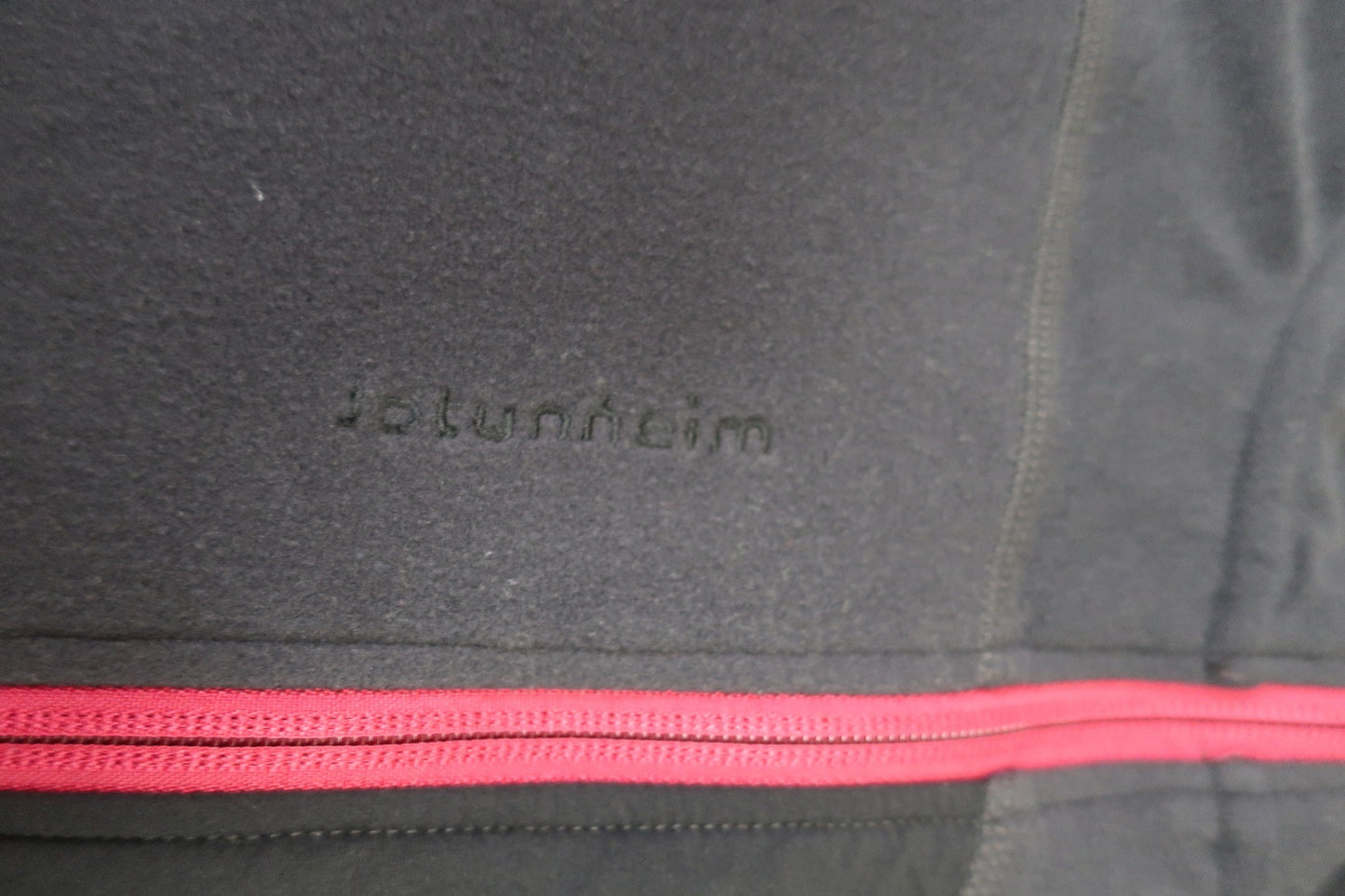 JOTUNHEIM moteriškas šiltukas 40 dydis