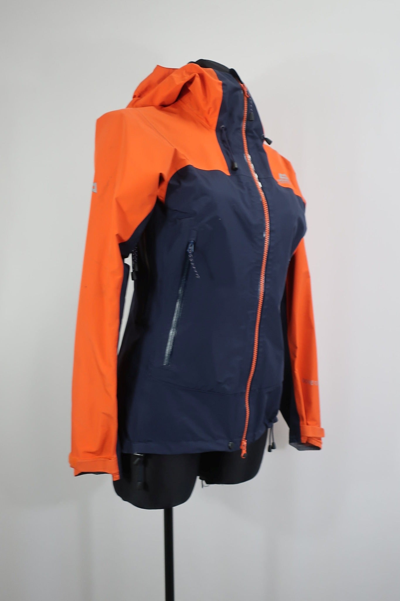 MOUNTAIN EQUIPMENT moteriška membraninė striukė su Gore-tex 36/38 dydis