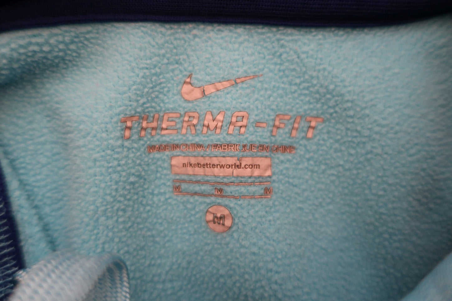 NIKE moteriškas džemperis M dydis.