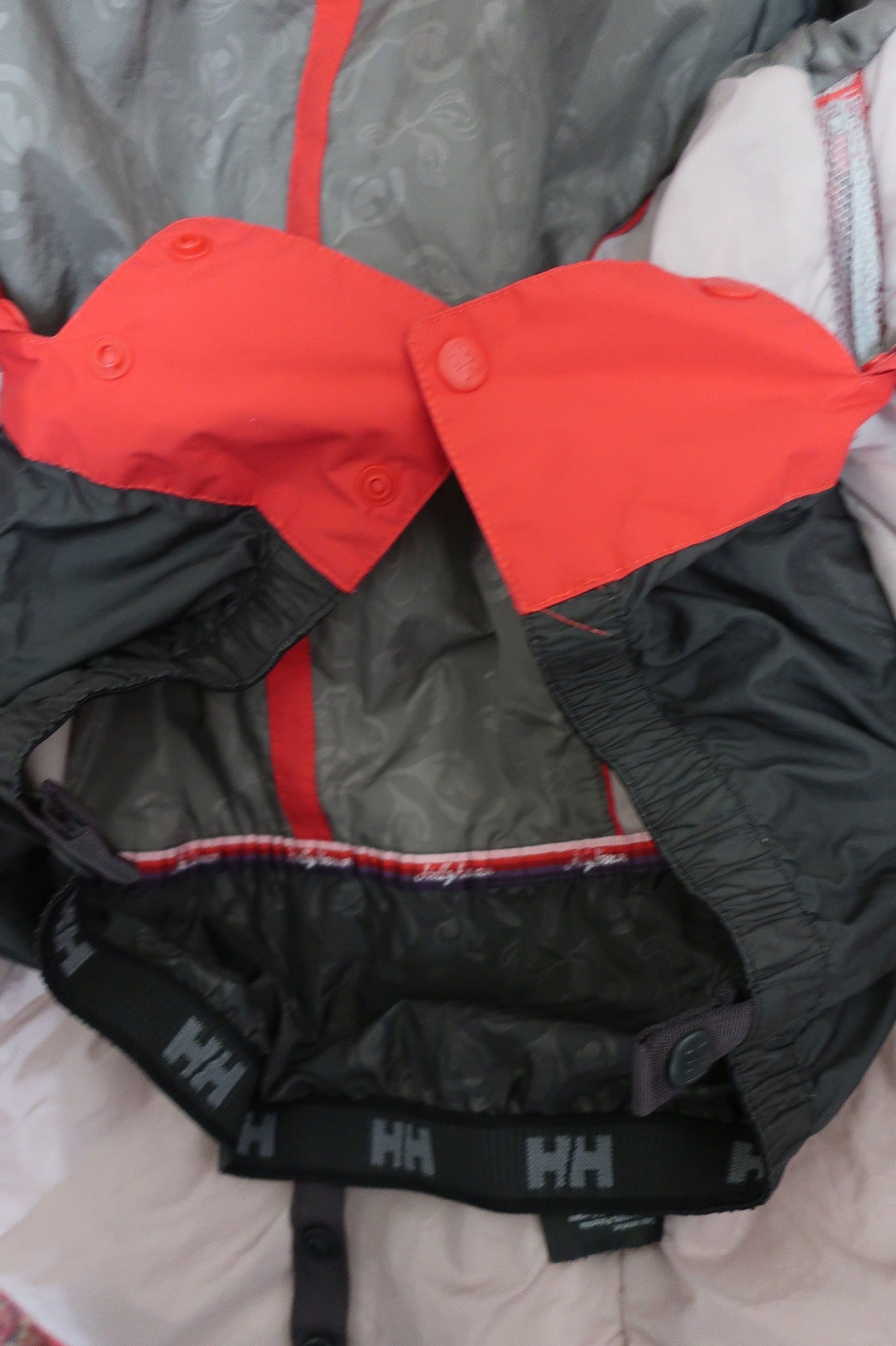 HELLY HANSEN moteriška striukė M dydis
