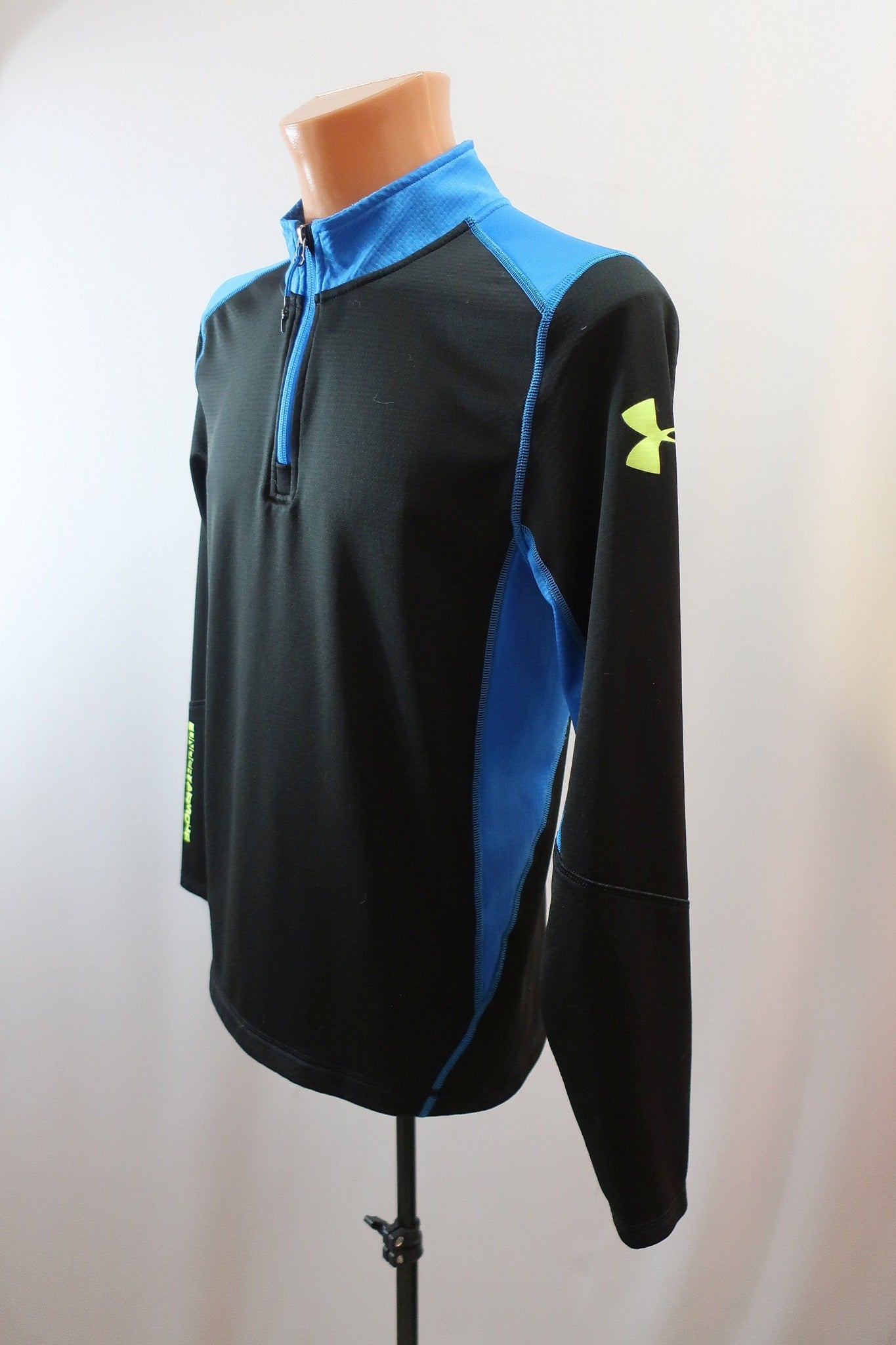 UNDER ARMOUR vyriški marškinėliai M dydis