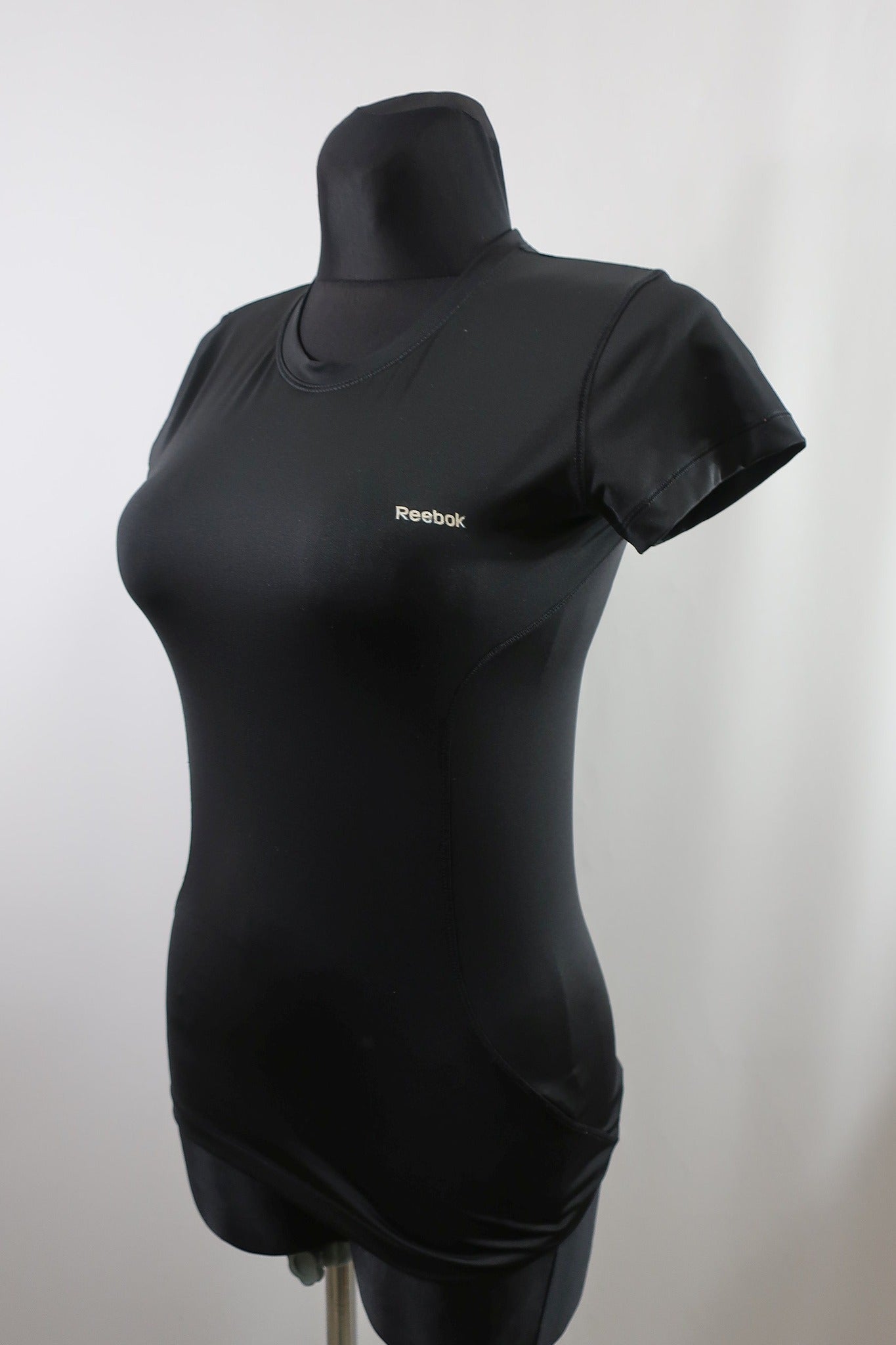 REEBOK moteriški sportiniai marškinėliai S/M dydis
