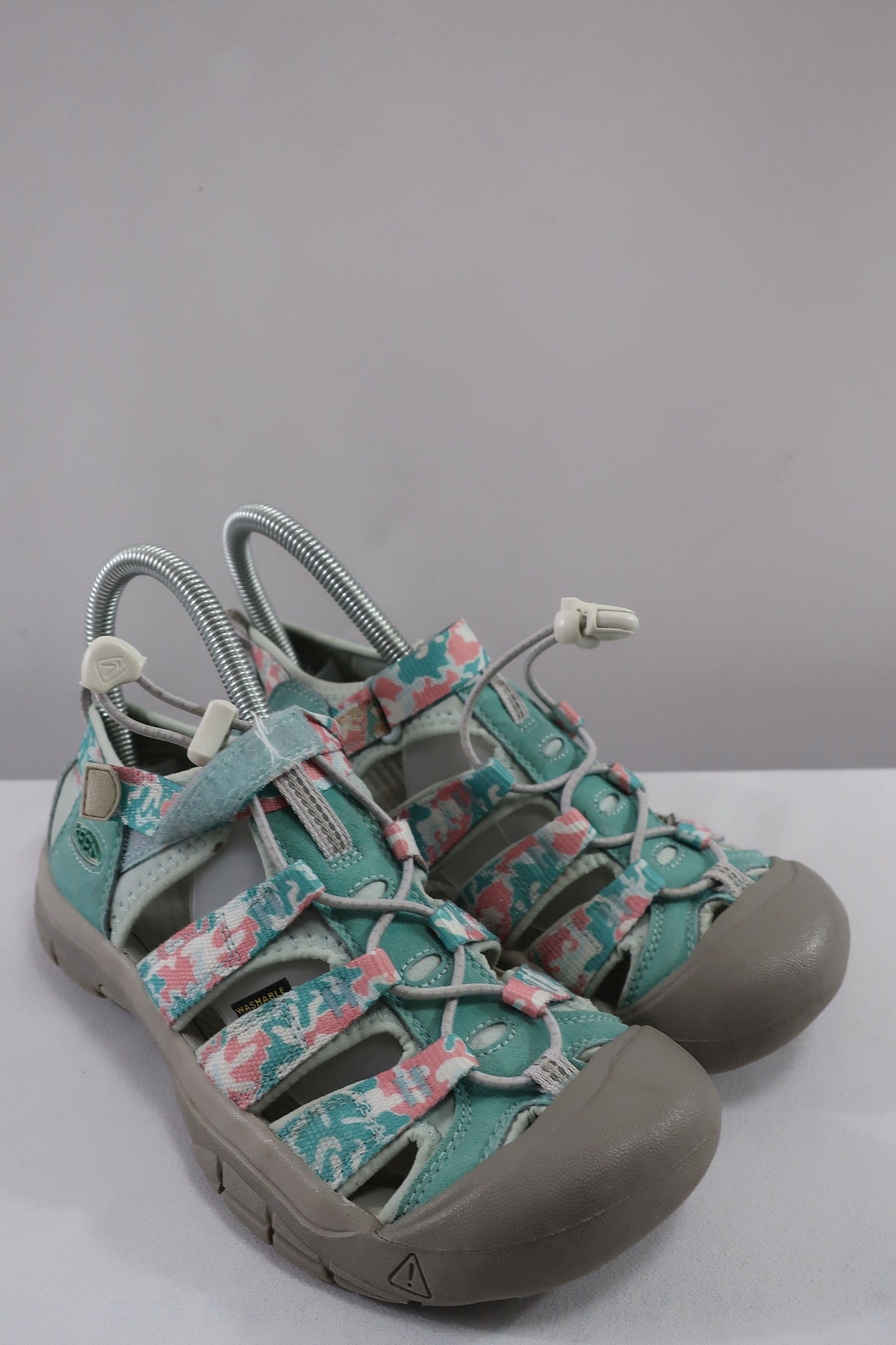 KEEN basutės /sandalai 37 dydis.